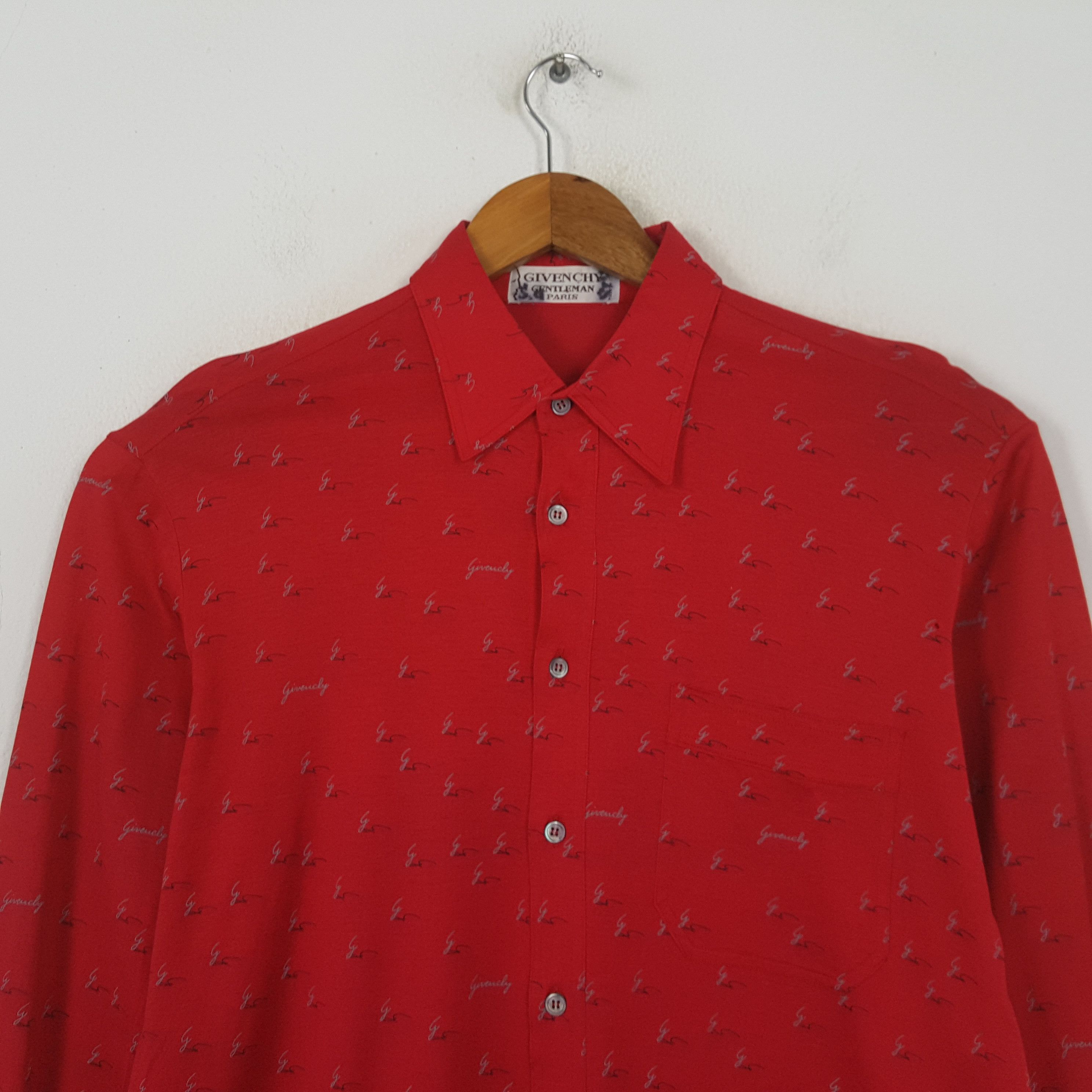 Givenchy Vintage Givenchy Italian Fashion Brand Shirt RR11 Size US L / EU 52-54 / 3 - 2 Thumbnail