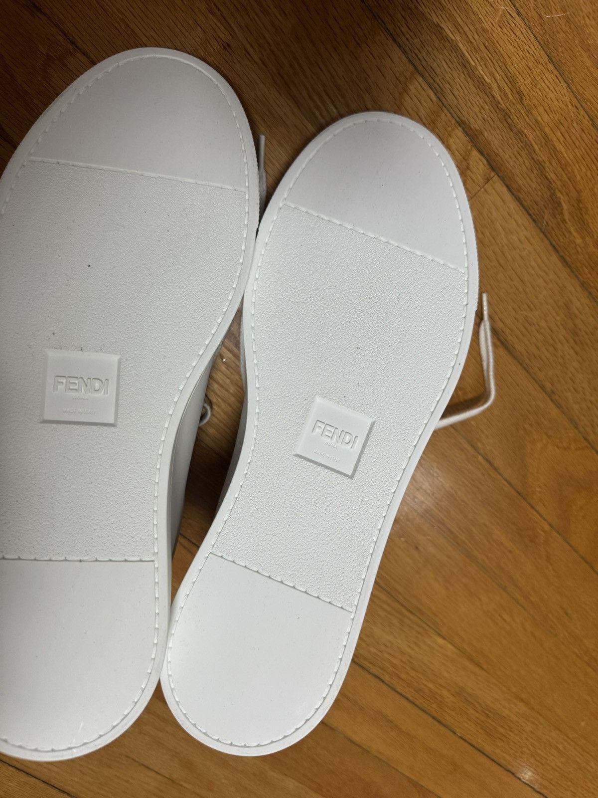 Fendi White bag bugs sneakers fendi Size US 8 / EU 41 - 4 Thumbnail