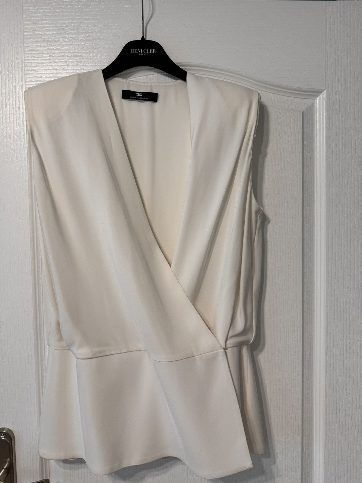 Elisabetta Franchi Cream Vest Size XL / US 12-14 / IT 48-50 - 2 Thumbnail