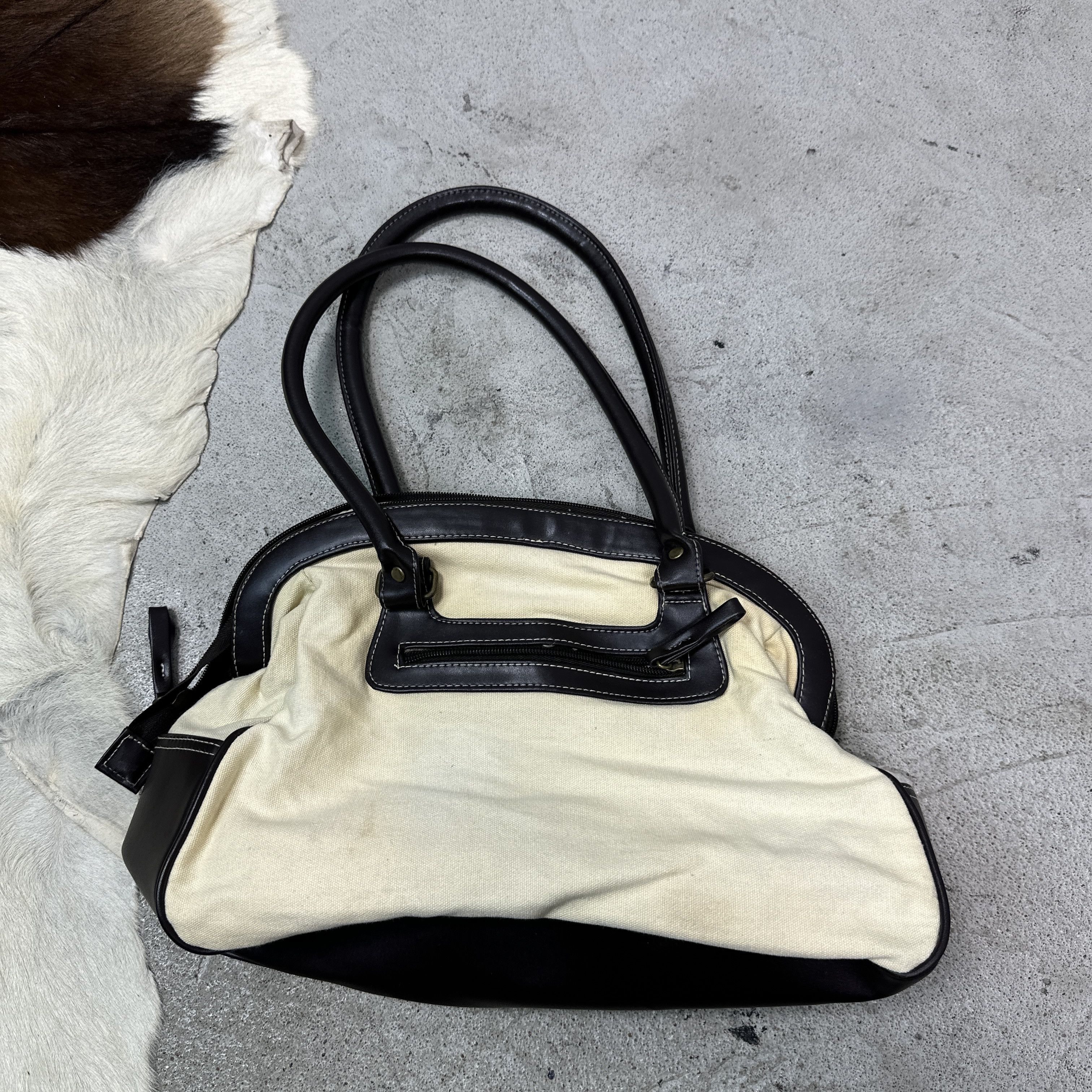 Vintage Vintage Avant Garde Opium Shoulder Cream Bag Y2K Size ONE SIZE - 4 Thumbnail