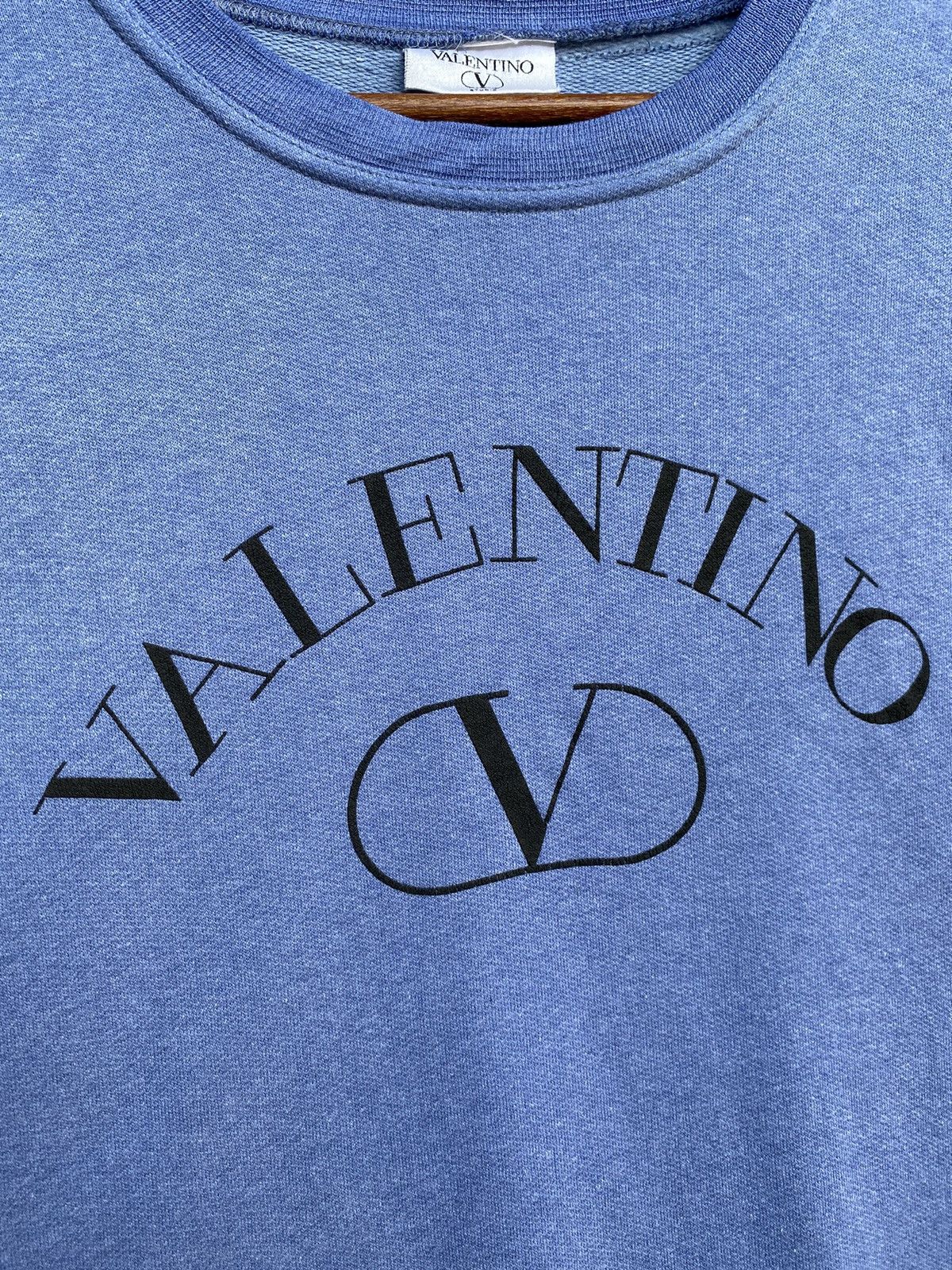 Valentino Vintage Valentino Sweatshirt Pullover Jumper Spellout Size L Size US L / EU 52-54 / 3 - 7 Thumbnail