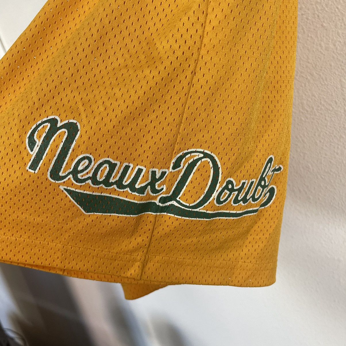 Other Neaux Doubt MLB Oakland Athletics Basketball Mesh Shorts Size US 36 / EU 52 - 4 Thumbnail