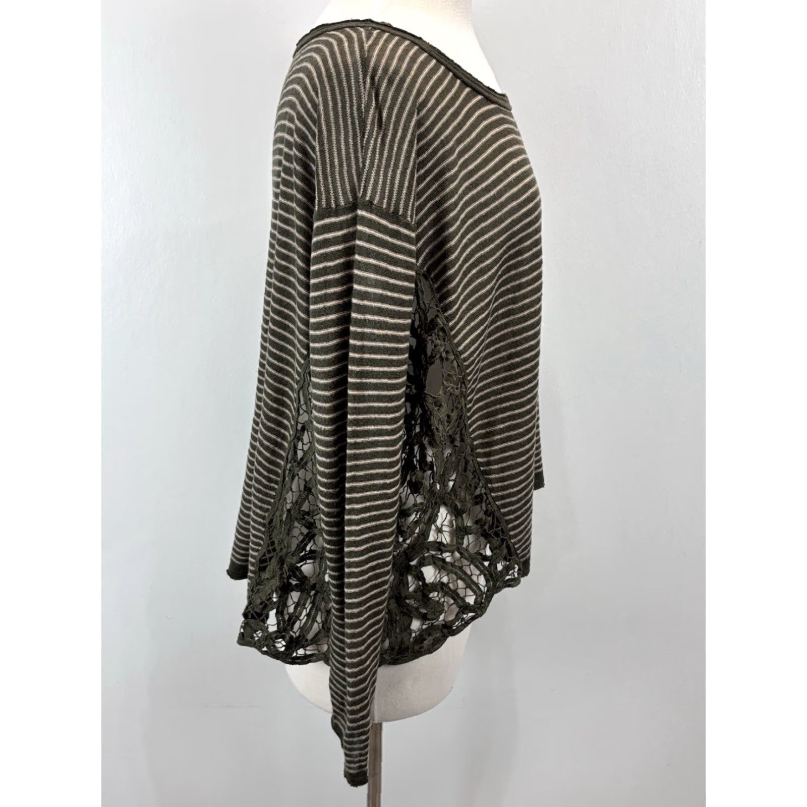 Free People Free People Blouse Women Size Small Olive Linen Stripe 3/4 Sleeve Round Neck Boxy Love Me Do Size S / US 4 / IT 40 - 4 Thumbnail