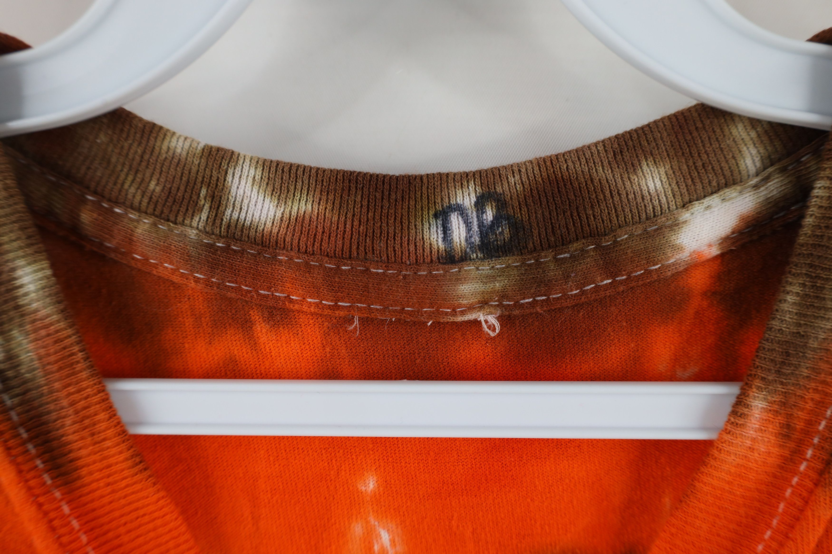 Vintage Vintage 90s Out Hershey Park Reeses Cup Tie Dye T-Shirt Size US L / EU 52-54 / 3 - 5 Thumbnail