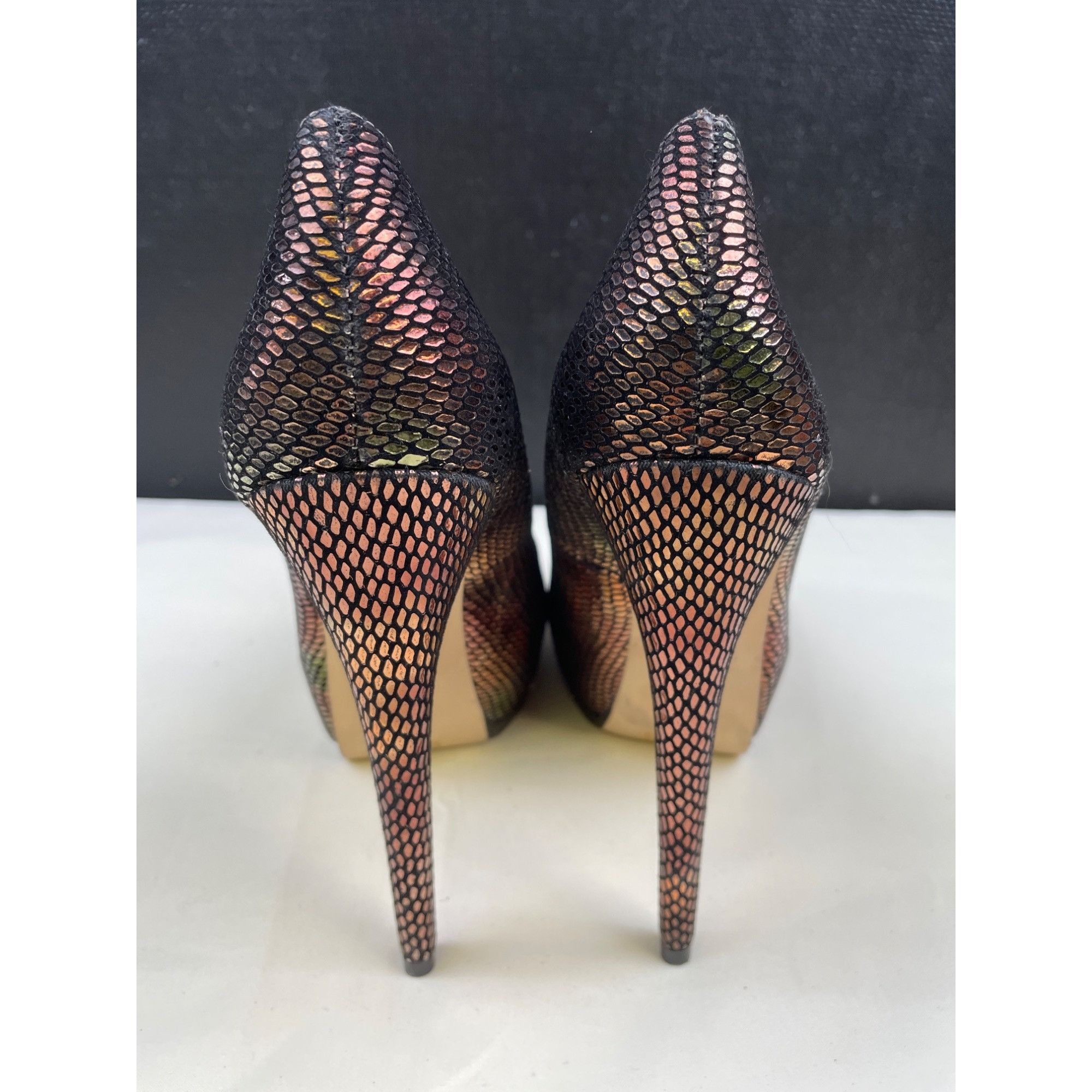 Other Truth or Dare By Madonna Women's Metallic Shoes/Heels 5.75" Size US 7 / IT 37 - 5 Thumbnail