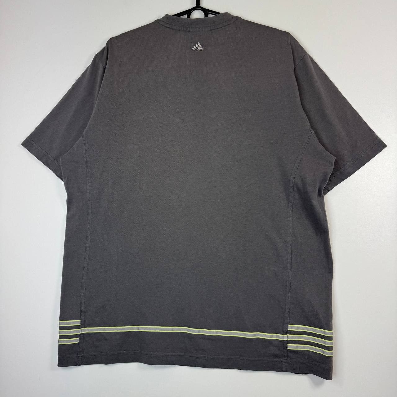 Adidas Adidas Vintage Grey T-Shirt Utility Pocket Tee Minimalist L Size US L / EU 52-54 / 3 - 7 Thumbnail