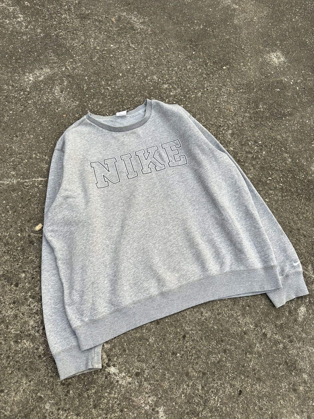 Nike Vintage Nike Sweatshirt Big Logo Size US XL / EU 56 / 4 - 4 Thumbnail
