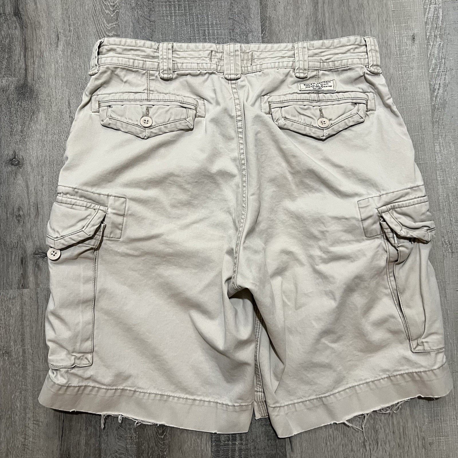 Polo Ralph Lauren Vintage Polo Ralph Lauren Baggy Big Cargo Beige Chino Shorts Size US 36 / EU 52 - 2 Thumbnail