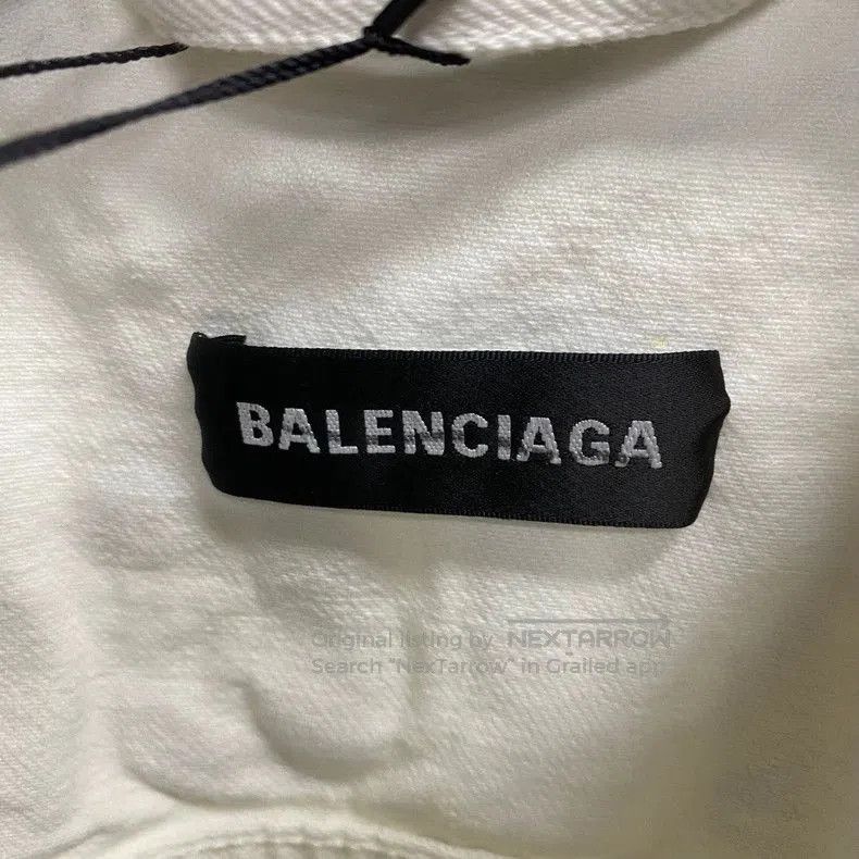 Balenciaga Balenciaga White Embroidered Logo Denim Jacket. Size US S / EU 44-46 / 1 - 3 Thumbnail
