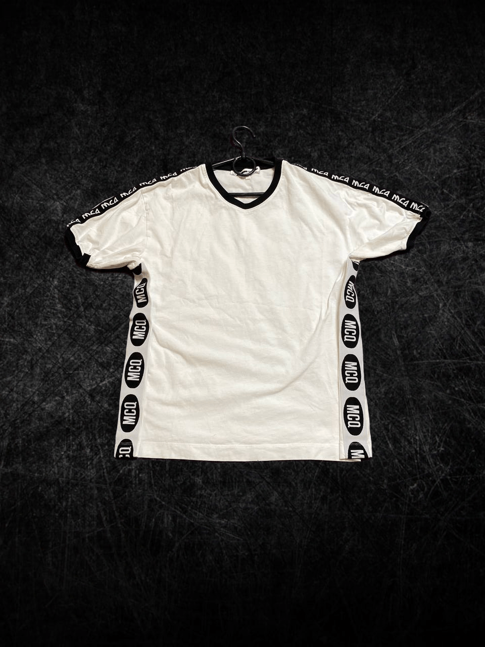MCQ Size M White T-Shirt Big Print MCQ Vintage Size US M / EU 48-50 / 2 - 1 Thumbnail