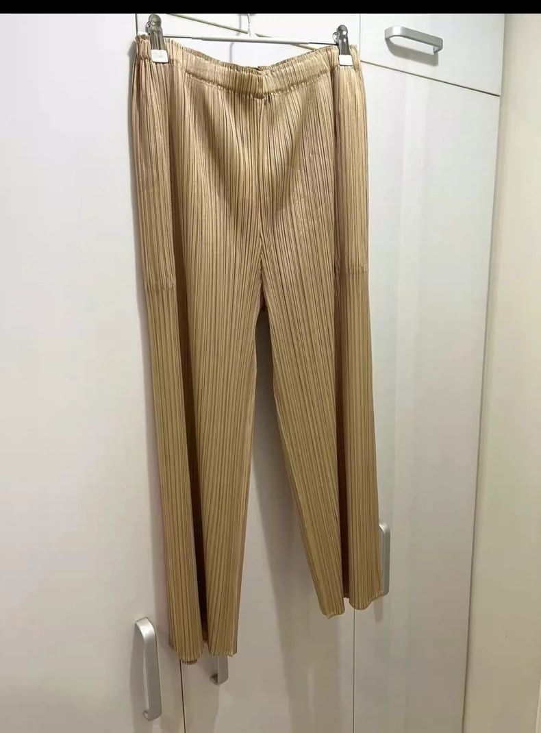 Issey Miyake Issey Miyake size:5 Brown pleated trousers Size 31" - 1 Thumbnail