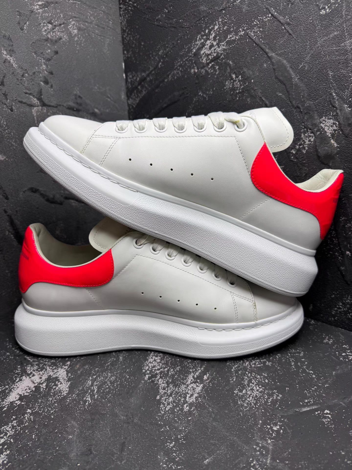 Alexander McQueen Alexander McQueen White Sneakers with Pink Heel Tab Q10 Size US 10 / EU 43 - 5 Thumbnail