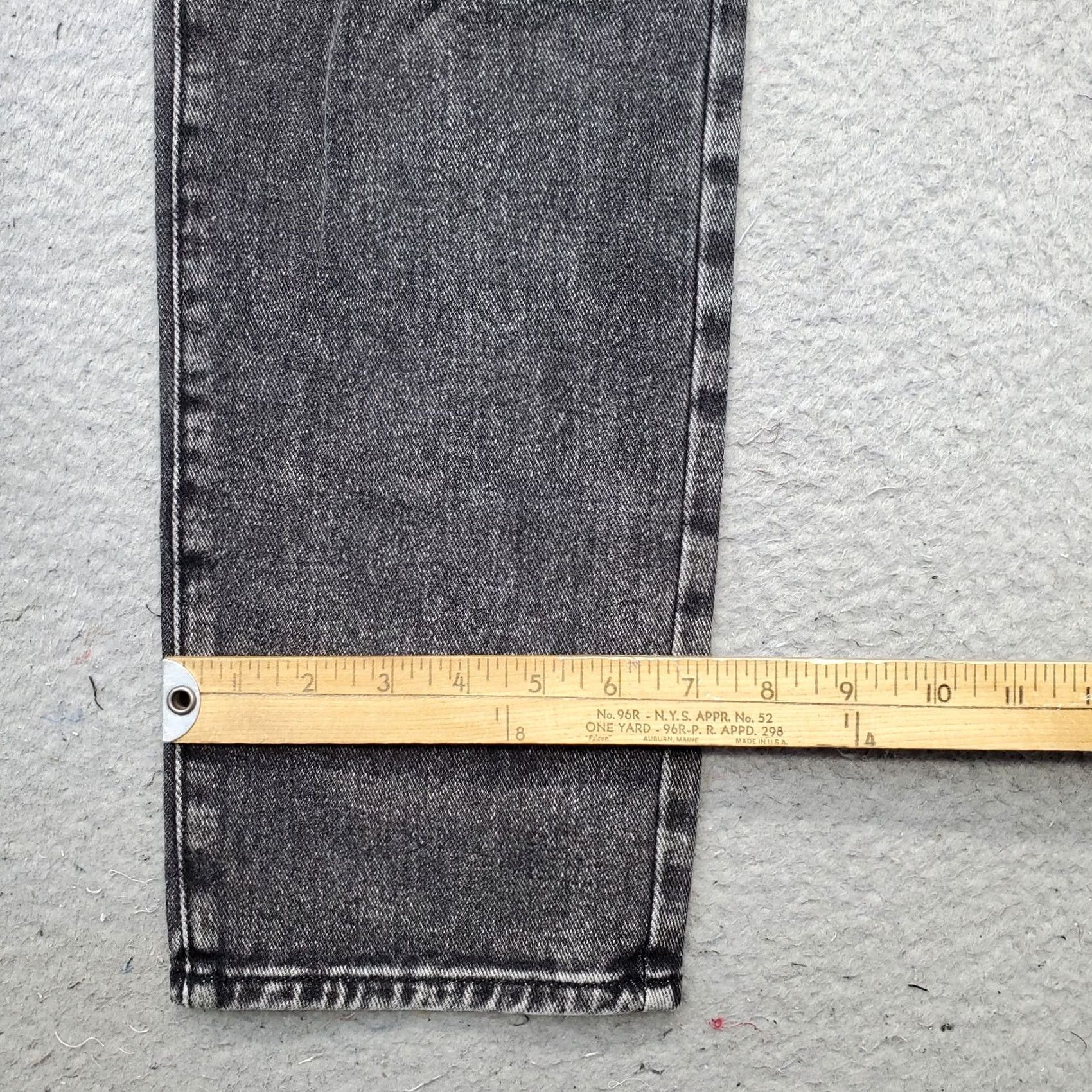 Pacsun PacSun Mom Jeans Womens 28 Black Denim Stretch Dark Wash Whiskered Straight Leg Shirt? Size 28" / US 6 / IT 42 - 5 Thumbnail
