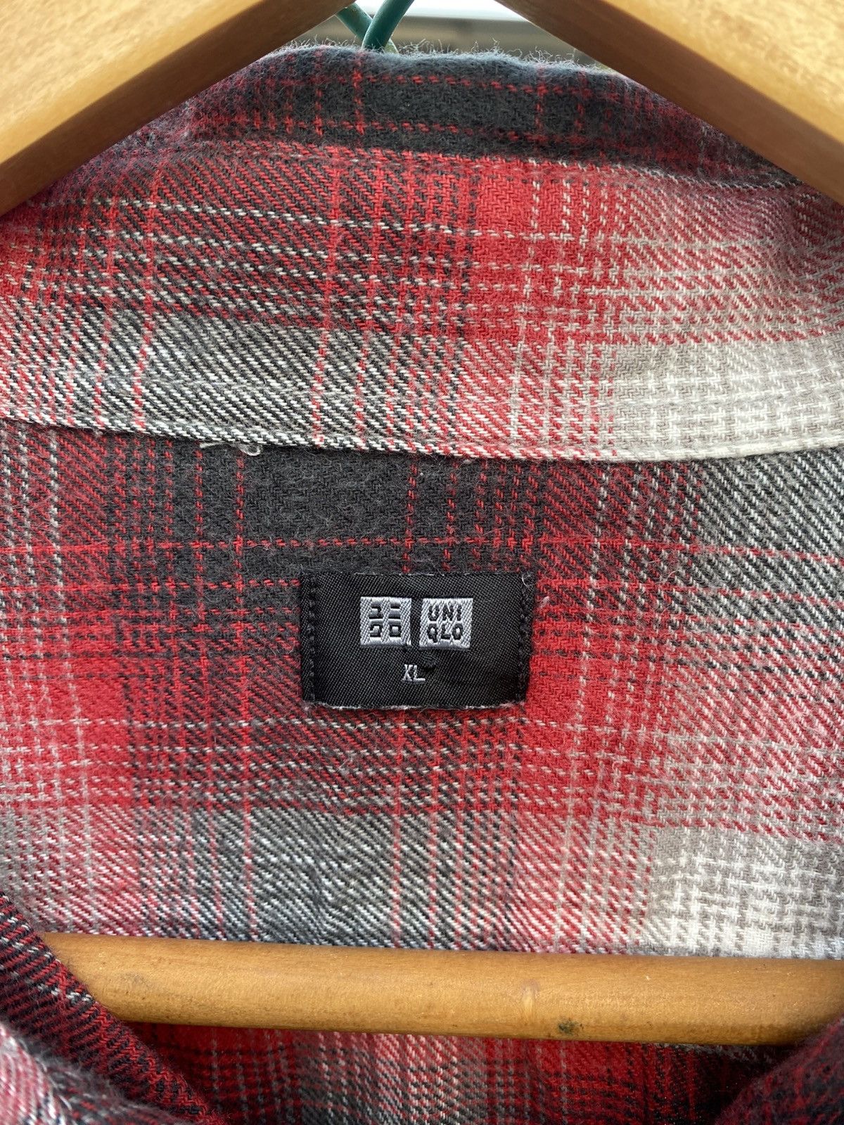 Uniqlo Uniqlo shadow plaid kurt cobain style Size US XL / EU 56 / 4 - 7 Thumbnail