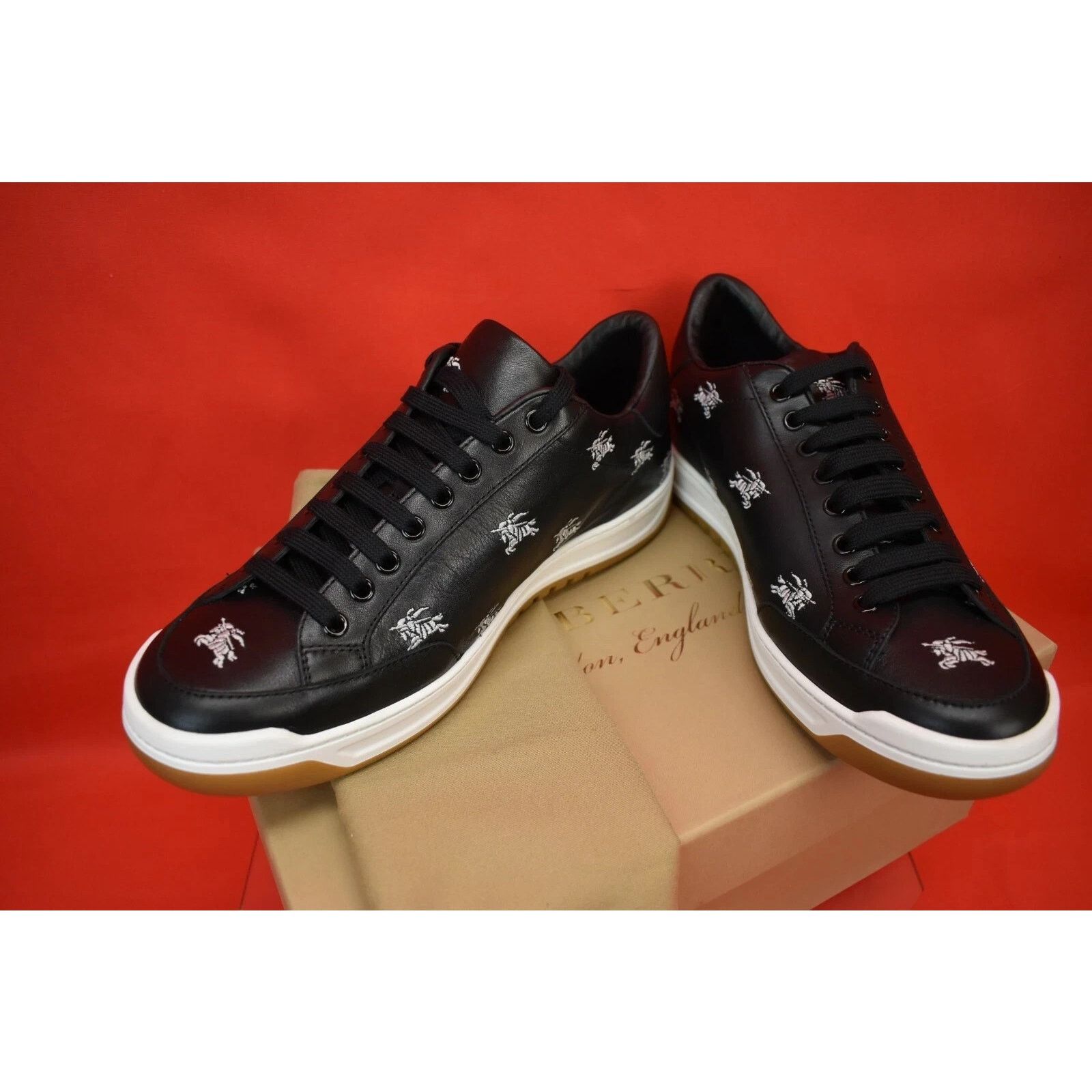 Burberry NIB BURBERRY TIMSBURY KNIGHTS BLACK LEATHER SNEAKERS 44 ITAL Size US 11 / EU 44 - 7 Thumbnail