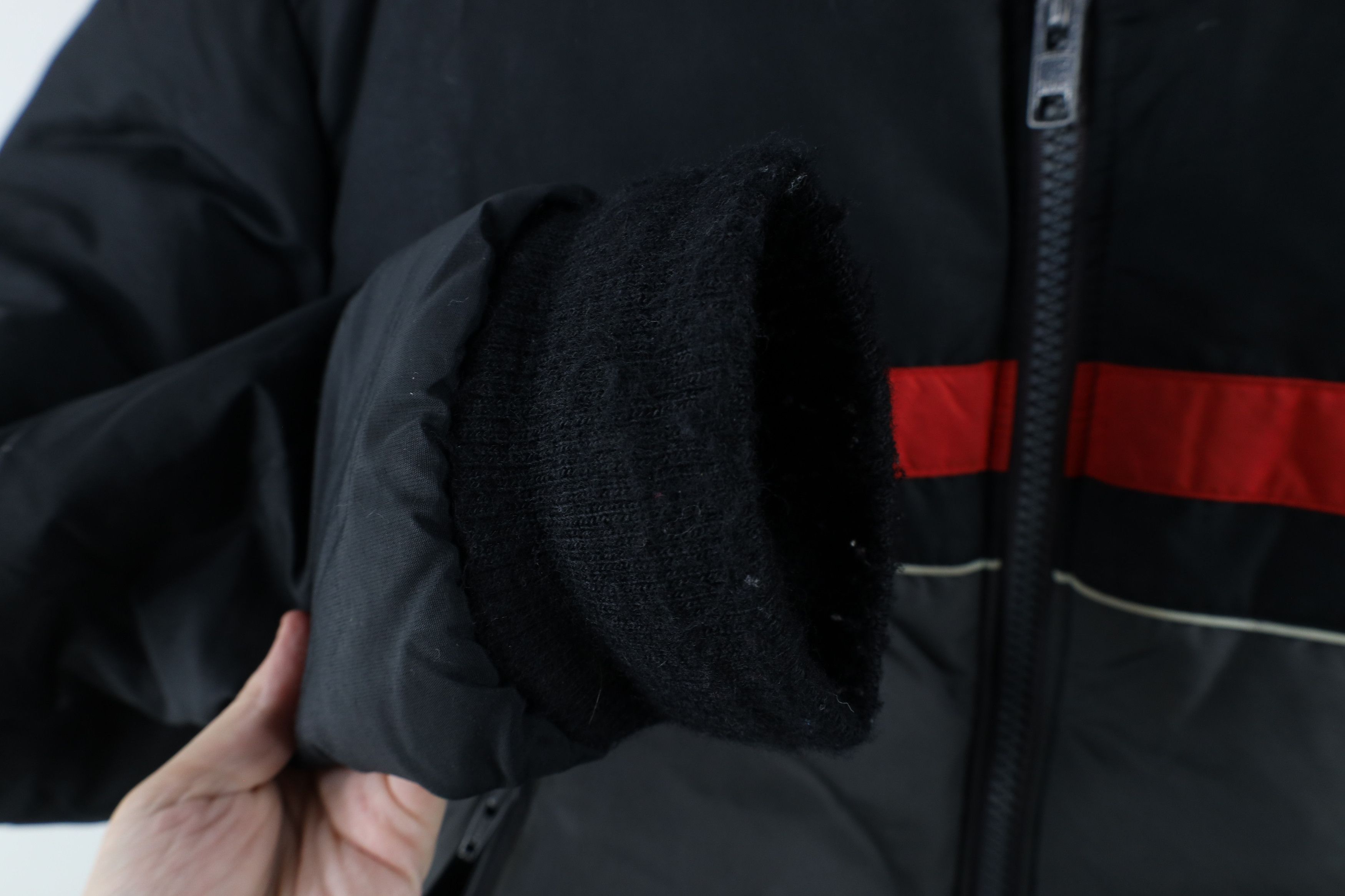 Vintage Vintage 90s Streetwear Striped Duck Down Puffer Jacket USA Size US XL / EU 56 / 4 - 6 Thumbnail