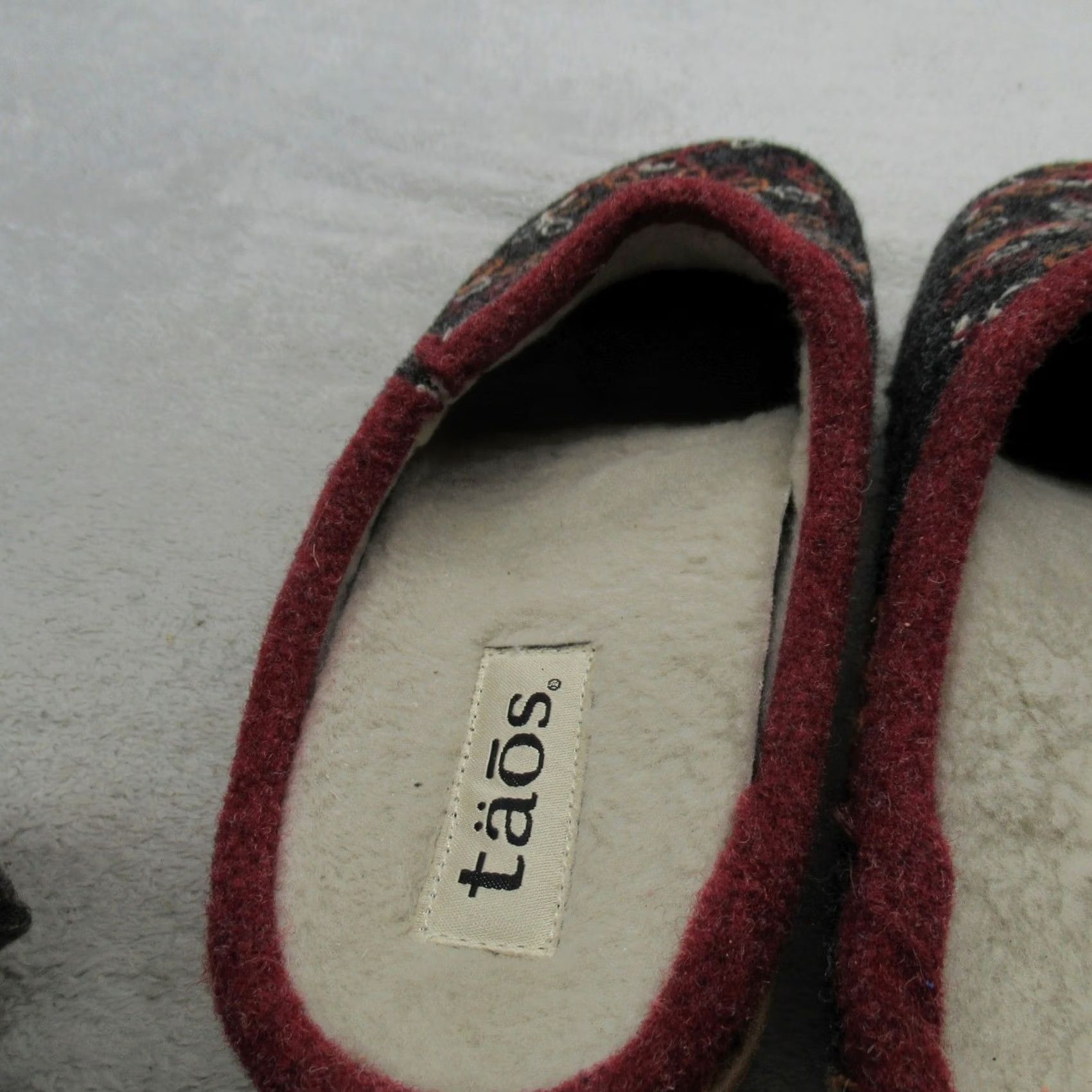 Taos Taos Women 10-10.5 Wool Clogs Red Woolderness 2 Embroidered Slip-On Comfort Size ONE SIZE - 4 Thumbnail