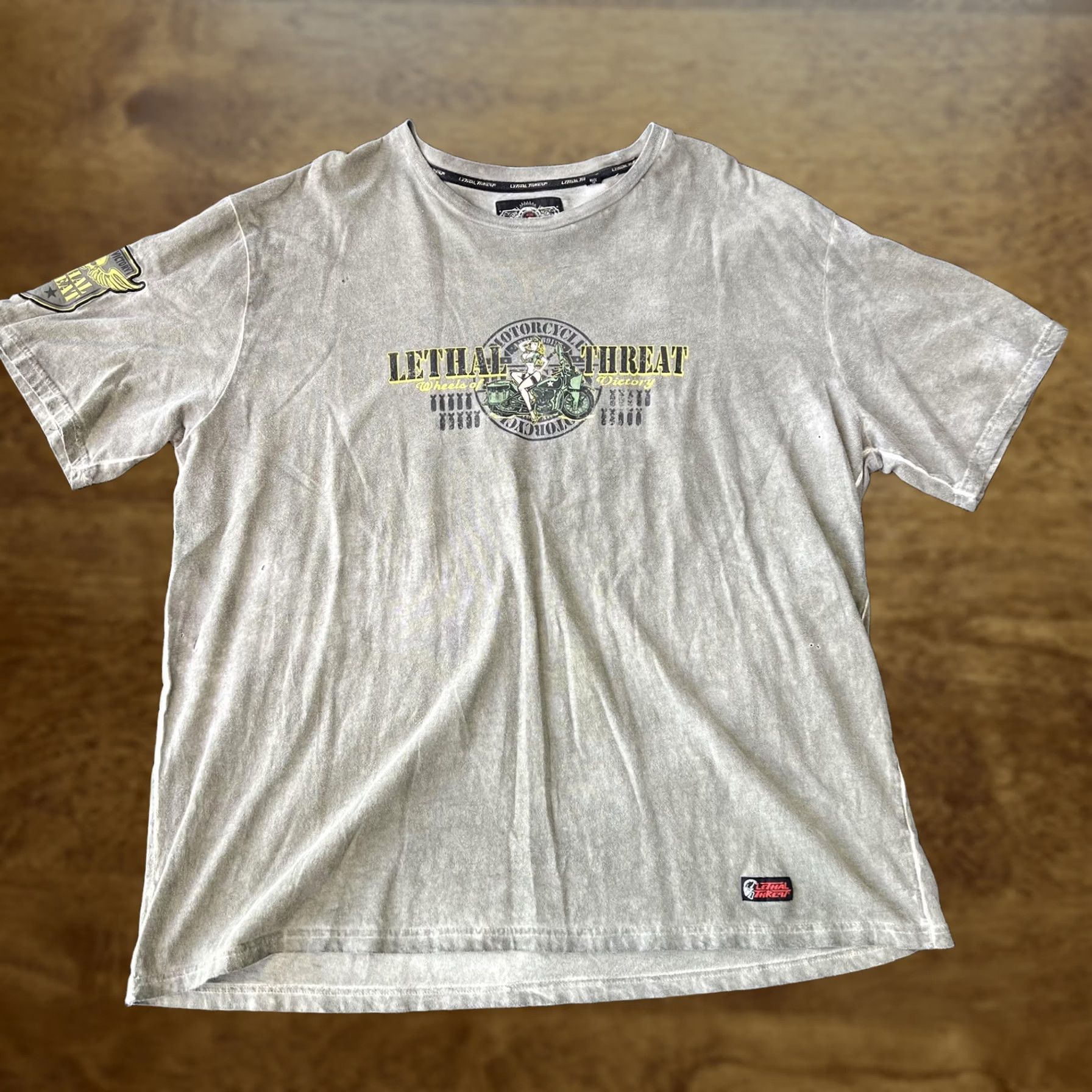 Vintage Lethal Threat Shirt Mens 2XL Gray Wheels of Victory Motorcycle Pin Up Graphic Size US XXL / EU 58 / 5 - 1 Thumbnail