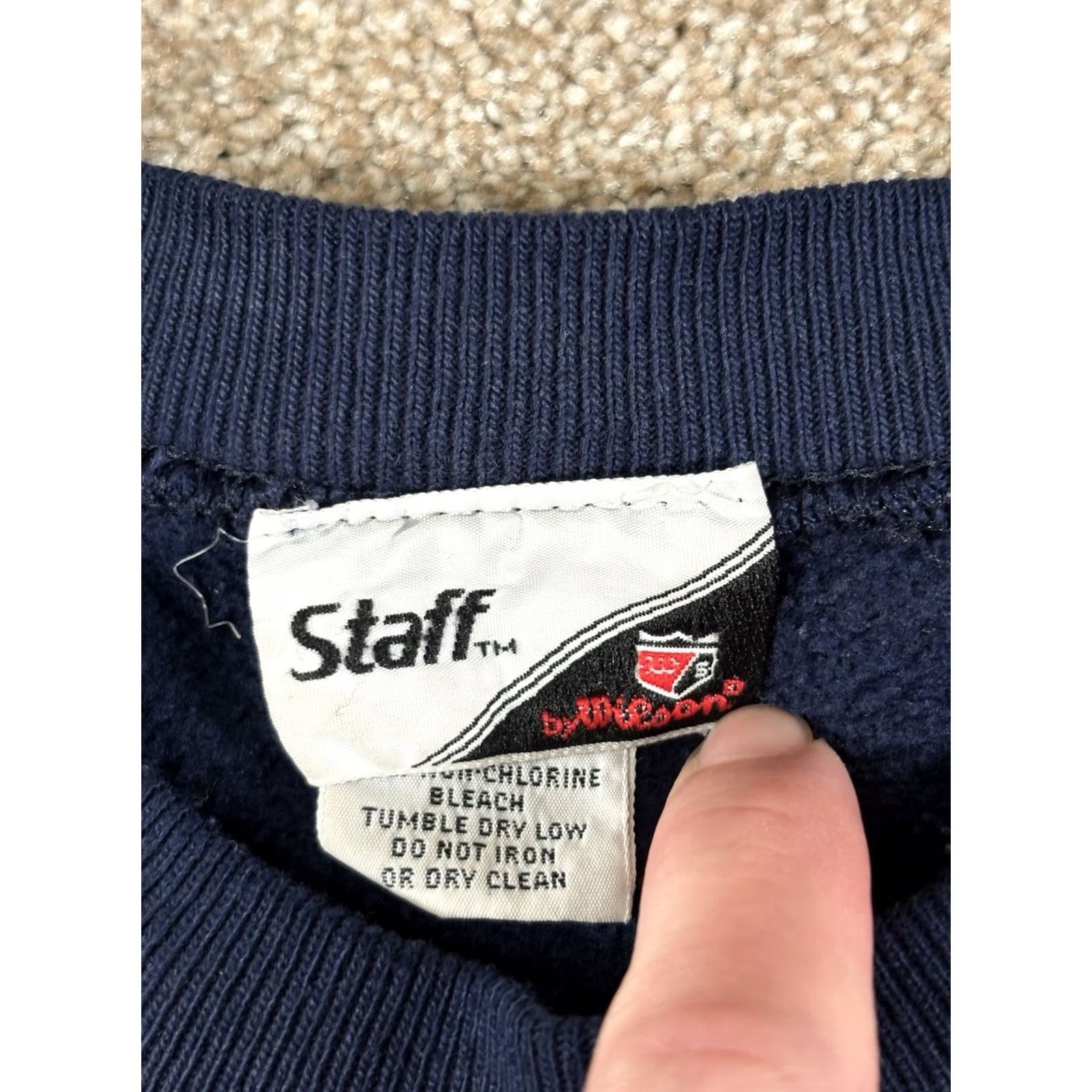 Wilson VINTAGE Wilson Staff Men's Navy Blue Crewneck Pullover Sweatshirt M Blue Logo 90s USA Mens Size US M / EU 48-50 / 2 - 4 Thumbnail