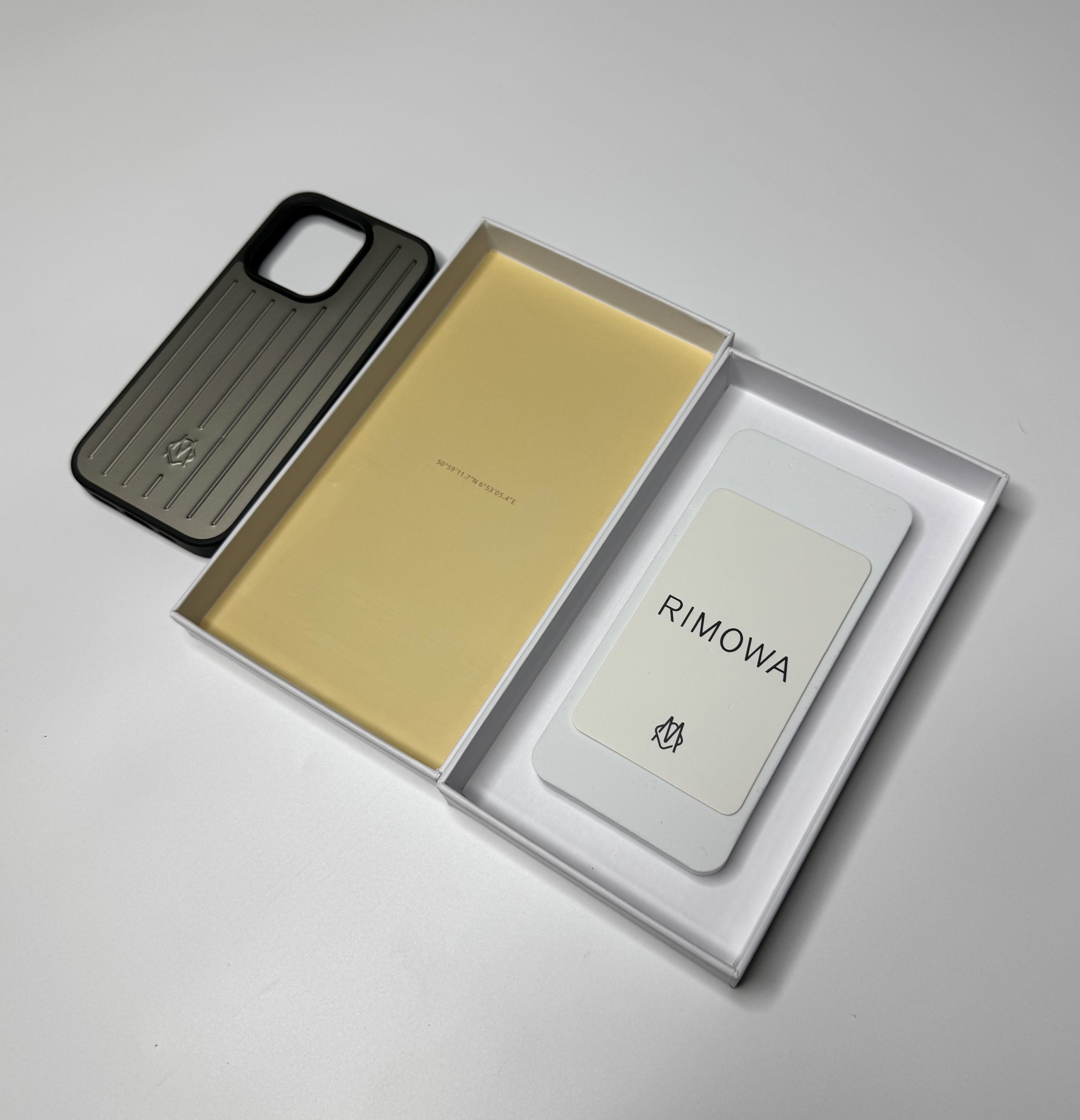 Rimowa Polycarbonate Case Iphone 15 Pro Gold/Graphite W/ Box, Men's — image 3 of 6