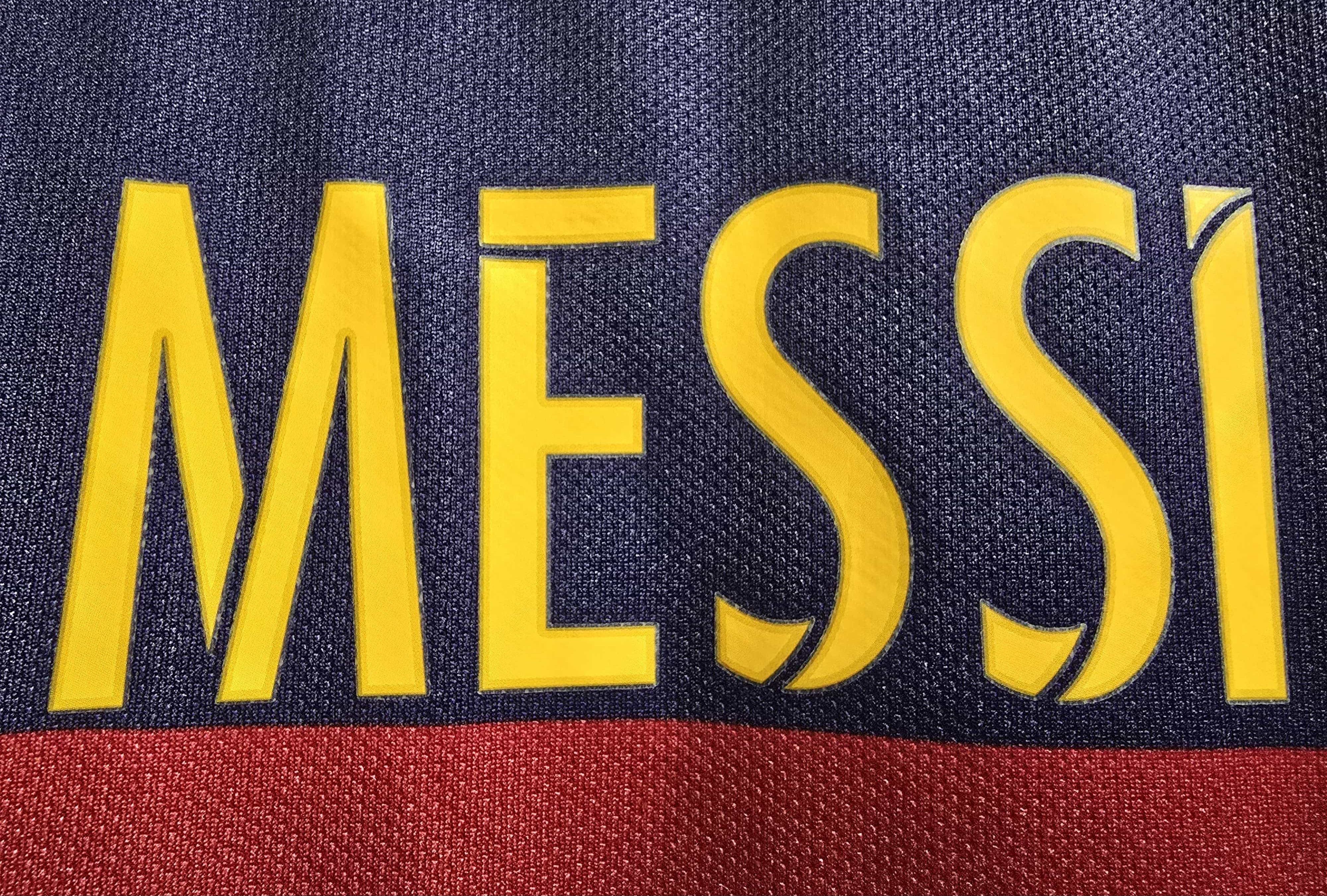 Nike Barcelona 2015/16 Home (Messi 10, La Liga Patch) Size US S / EU 44-46 / 1 - 11 Thumbnail