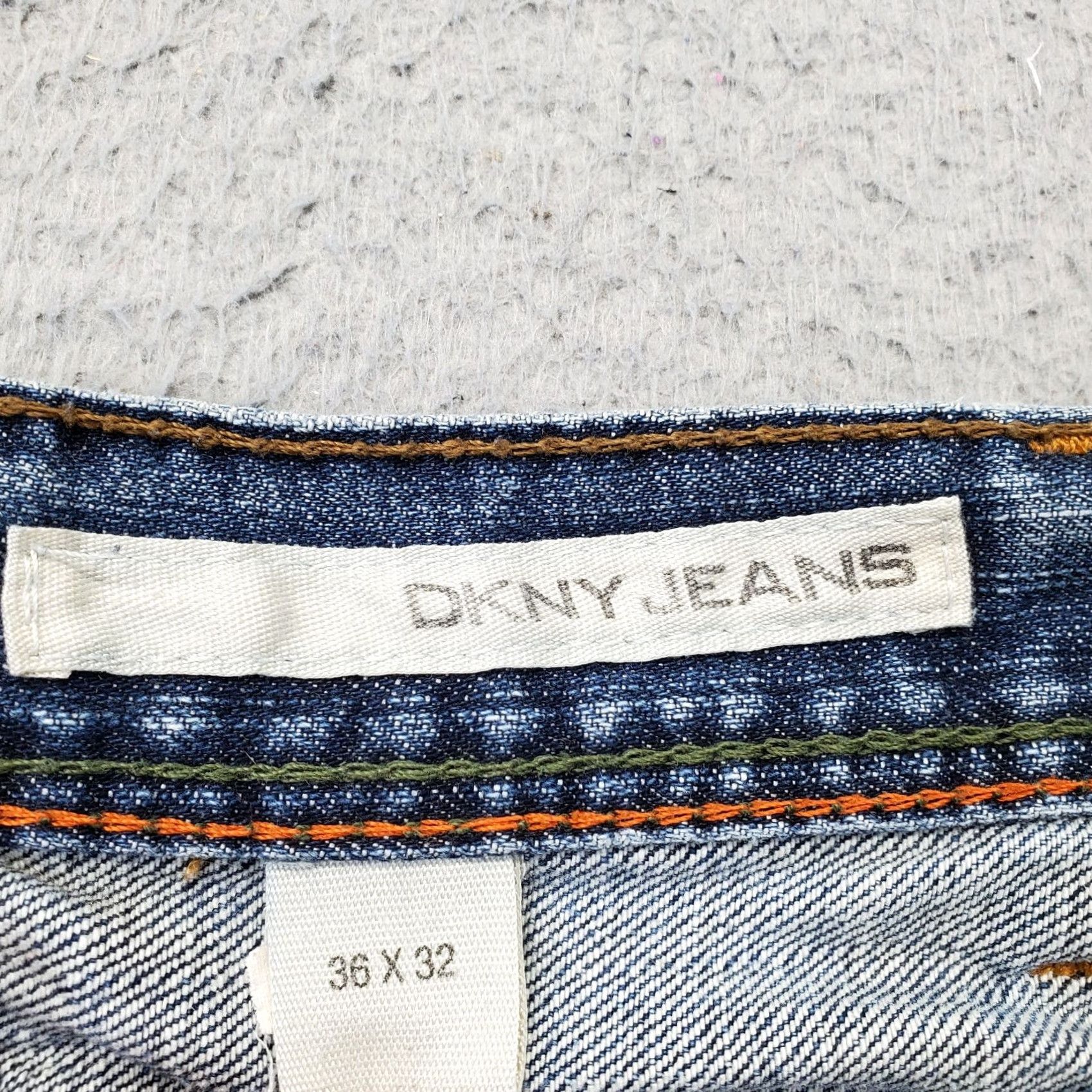 DKNY DKNY Mens 36 Jeans Blue Denim Straight 5-Pocket Belt-Buckle Button 30.5 Inseam Regular Stretch 100% Cotton Vintage: No Size US 36 / EU 52 - 6 Thumbnail