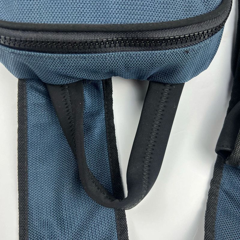 Miu Miu 90s Miu Miu Nylon Sling Rucksack in Navy Size ONE SIZE - 7 Thumbnail