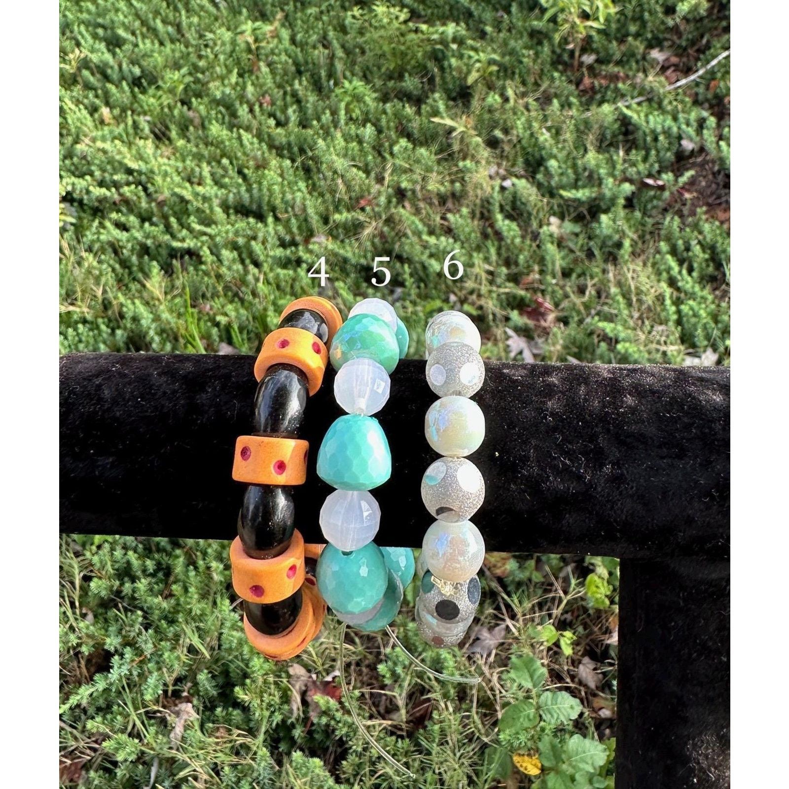 Other beautiful medium sized beaded bracelets Size ONE SIZE - 2 Thumbnail
