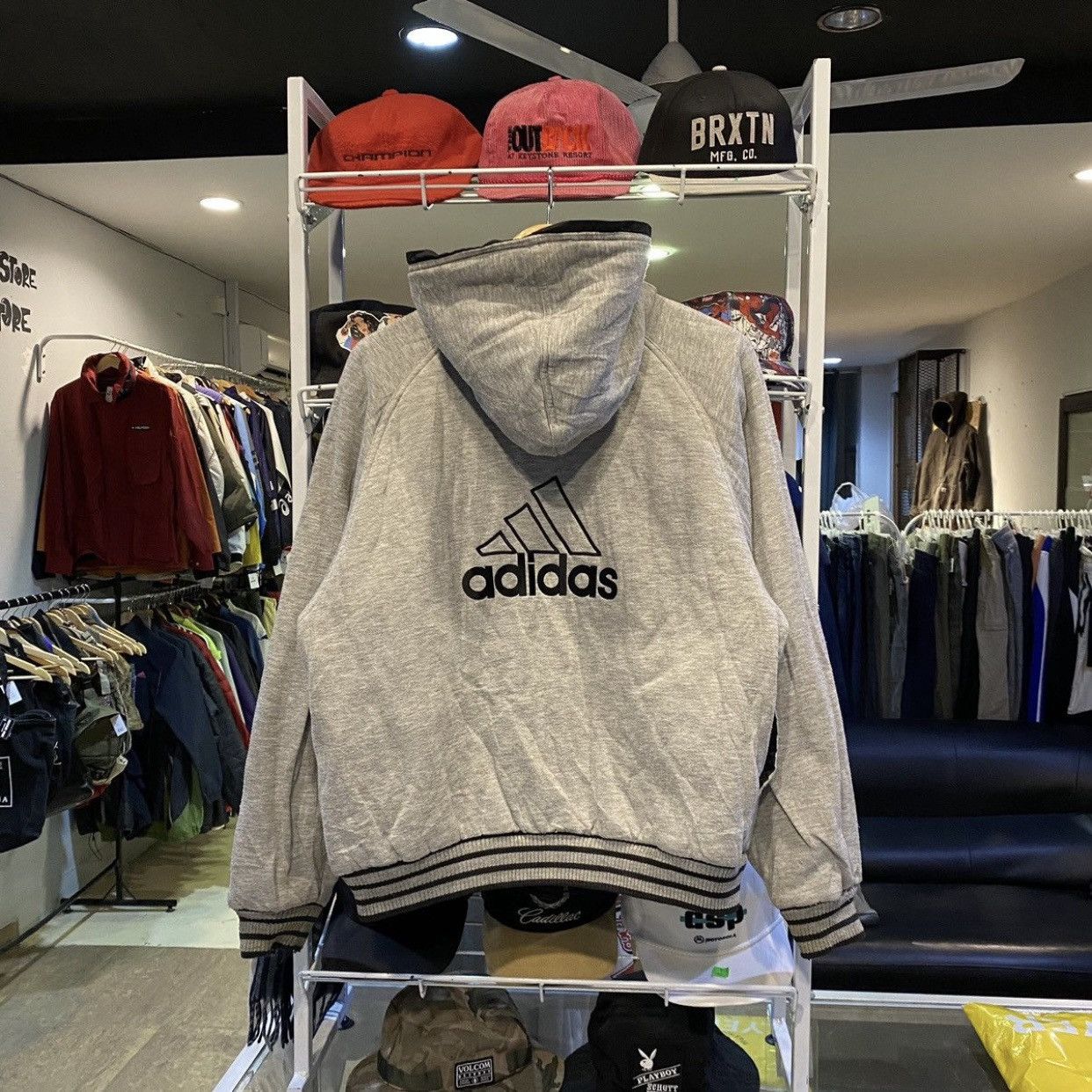 Adidas Vintage Adidas Reversible hoodie jackets Size US M / EU 48-50 / 2 - 1 Thumbnail