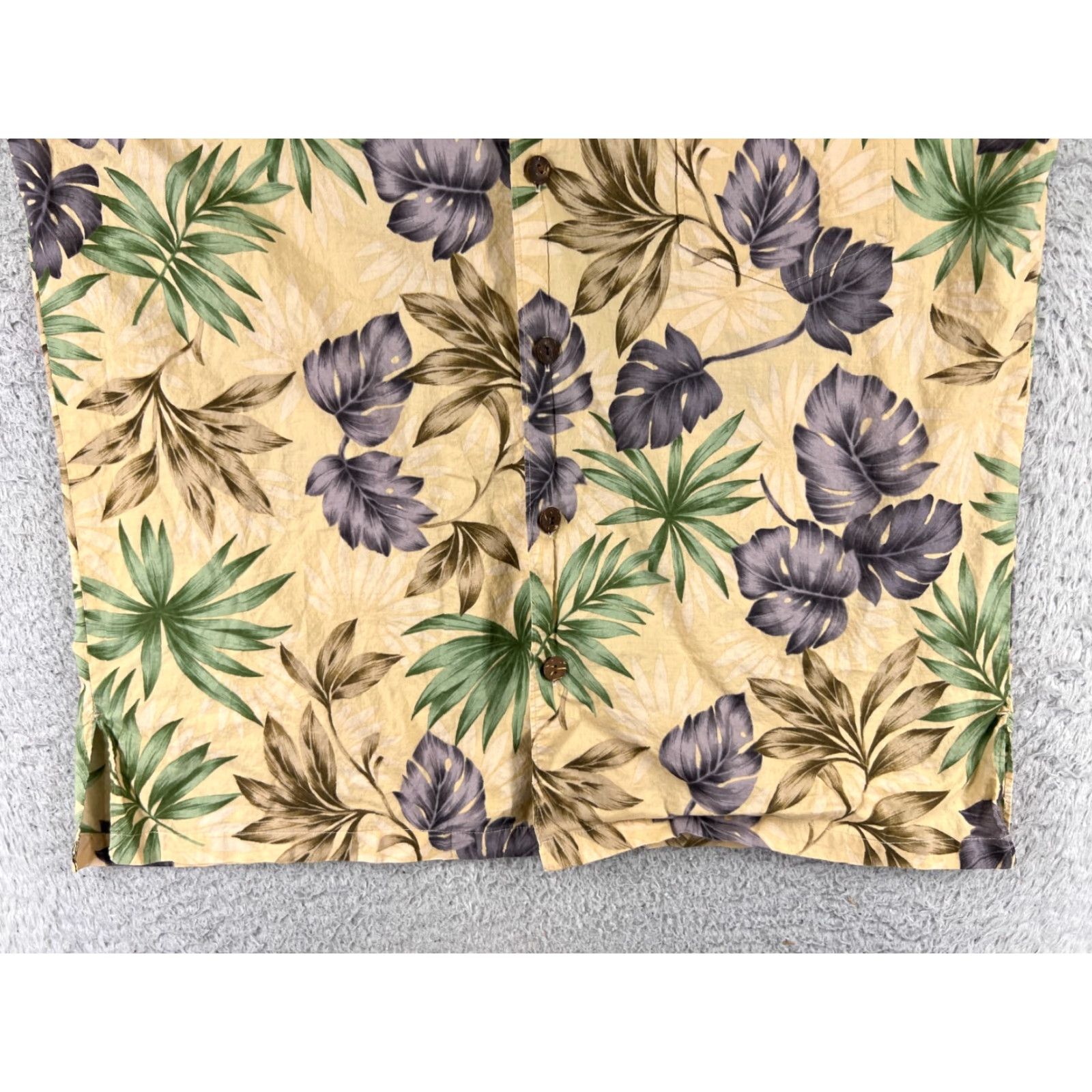Hilo Hattie Hilo Hattie Mens Hawaiian Shirt Button-Up Short Sleeve Beige Green Palm Leaf Pattern 100% Cotton Regular M Juniors? No, Men. Size US M / EU 48-50 / 2 - 5 Thumbnail