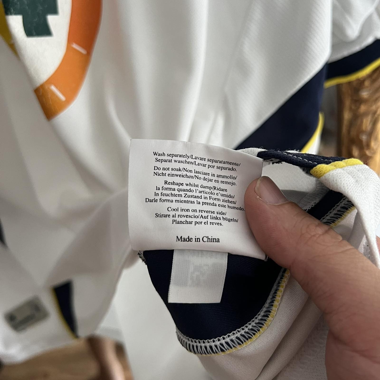 Vintage VINTAGE ADMIRAL LEEDS UNITED SOCCER JERSEY RETRO SZ XL Size US XL / EU 56 / 4 - 7 Thumbnail