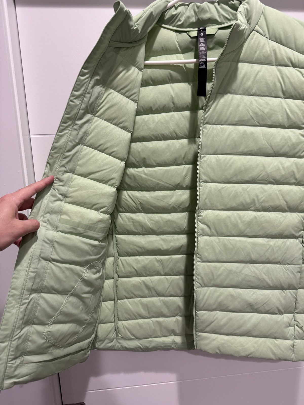Lululemon Lululemon Navigation Goose Down Puffer Vest Creamy Mint Sz L Size US L / EU 52-54 / 3 - 6 Thumbnail