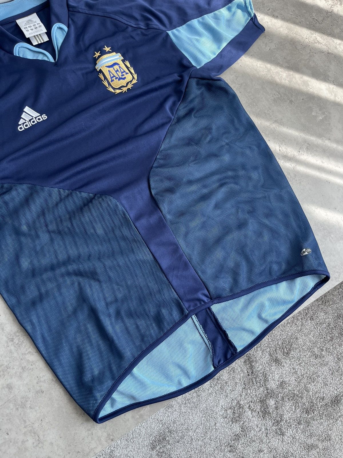 Vintage Vintage Argentina 2004/2005 Soccer Jersey Size US S / EU 44-46 / 1 - 5 Thumbnail