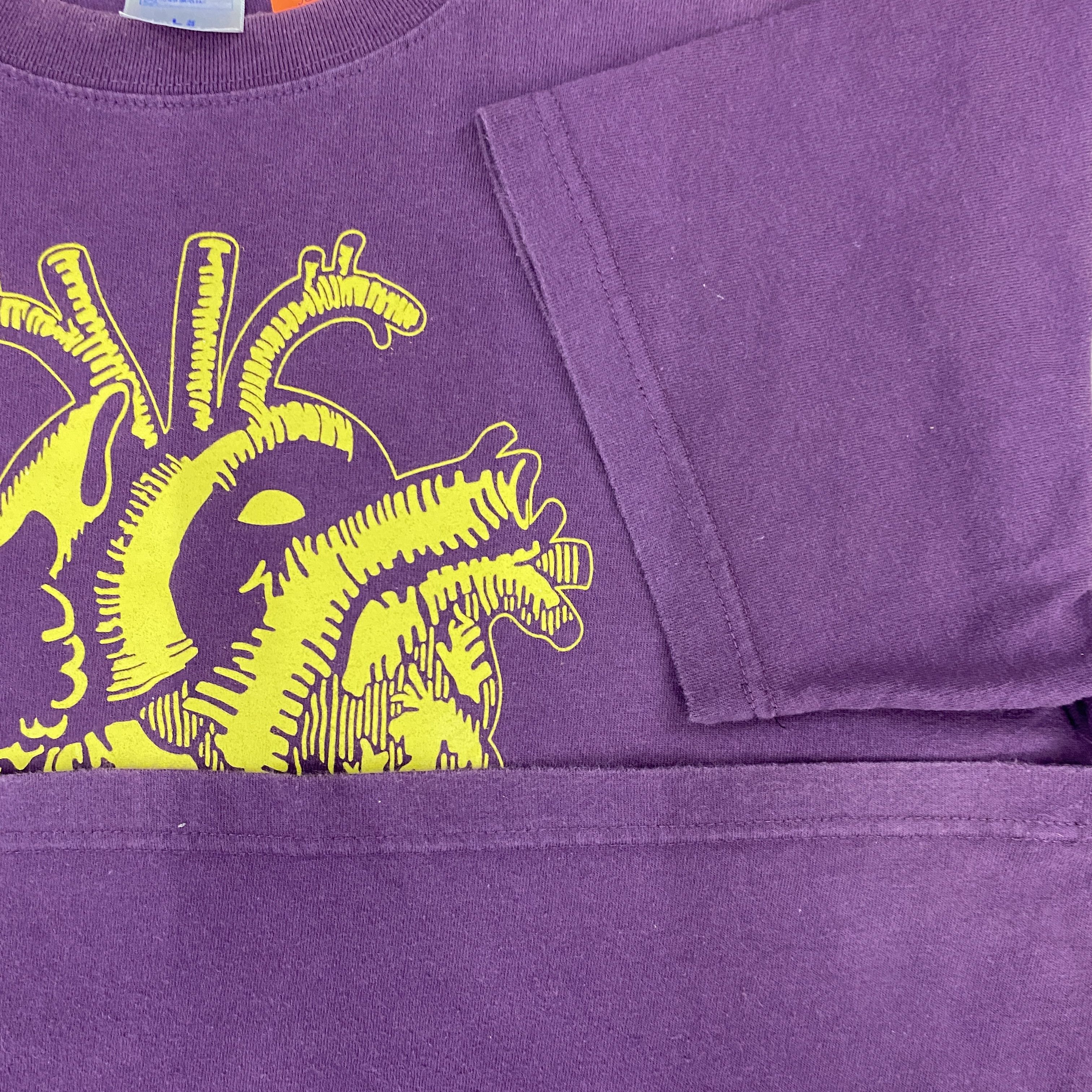 Japanese Brand Vintage Anatomical Heart HALf'n Half Tshirt - J096 Size US L / EU 52-54 / 3 - 8 Thumbnail