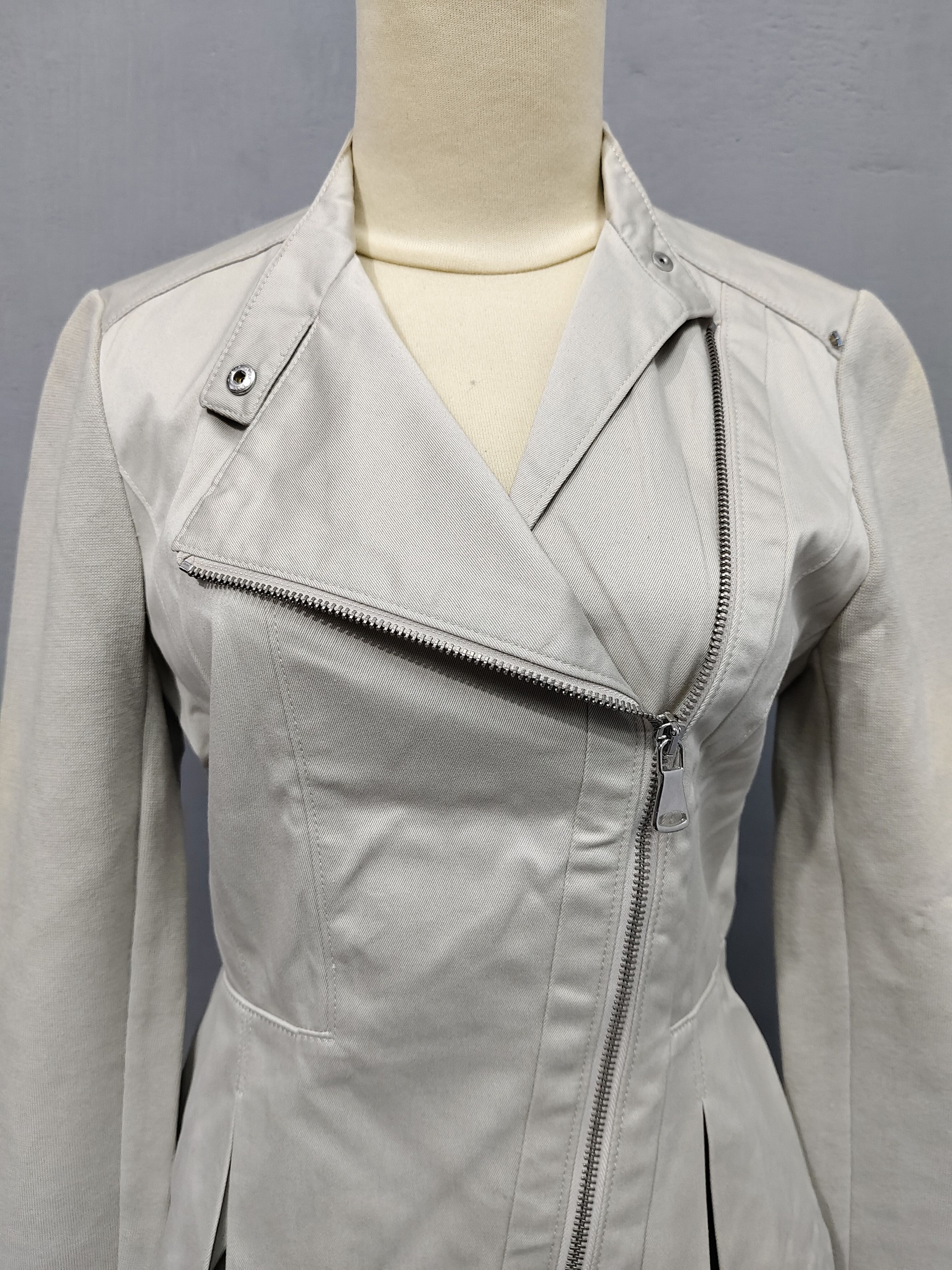 Max Mara 00s Sport Maxcode- Hybrid Asymmetric Zip Fitted Moto Jacket Size M / US 6-8 / IT 42-44 - 2 Thumbnail