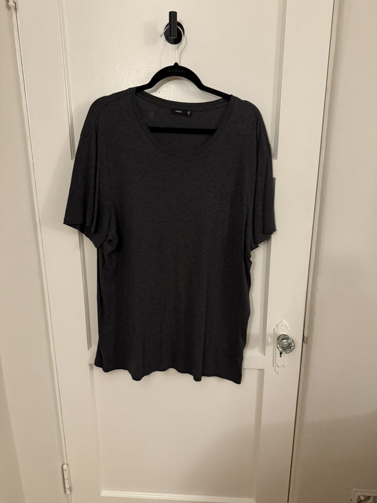 Vince Vince T-Shirt in Dark Grey Size US XL / EU 56 / 4 - 1 Thumbnail