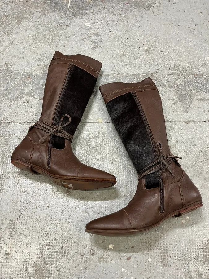 Marithe + Francois Girbaud 2000s Marithé + François Girbaud Brown Pony Hair Buttoned Leather Boots Size US 9 / IT 39 - 4 Thumbnail