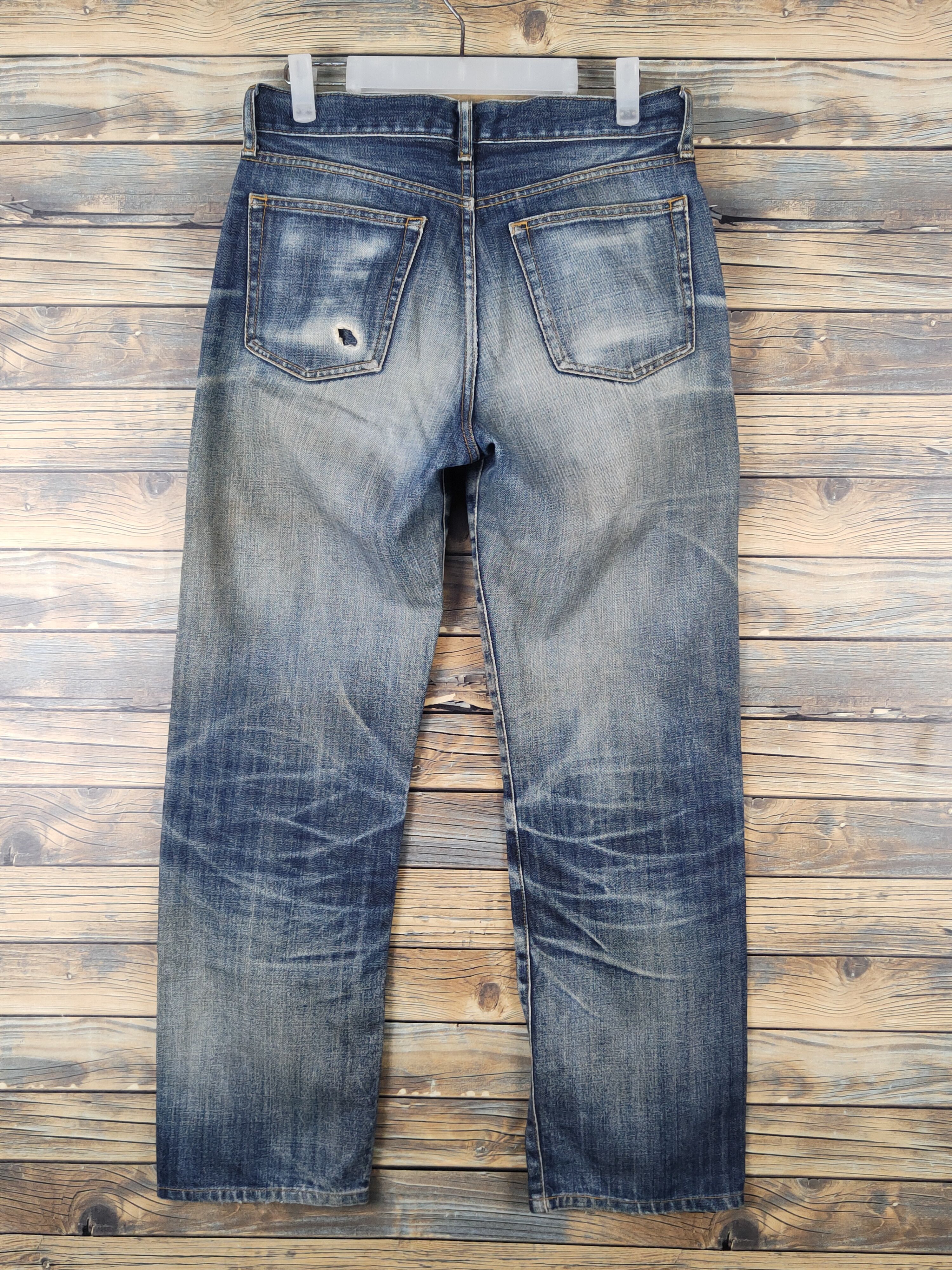 Japanese Brand Uniqlo Dark Blue Distressed Ripped Jeans #W1383 Size US 31 - 7 Thumbnail