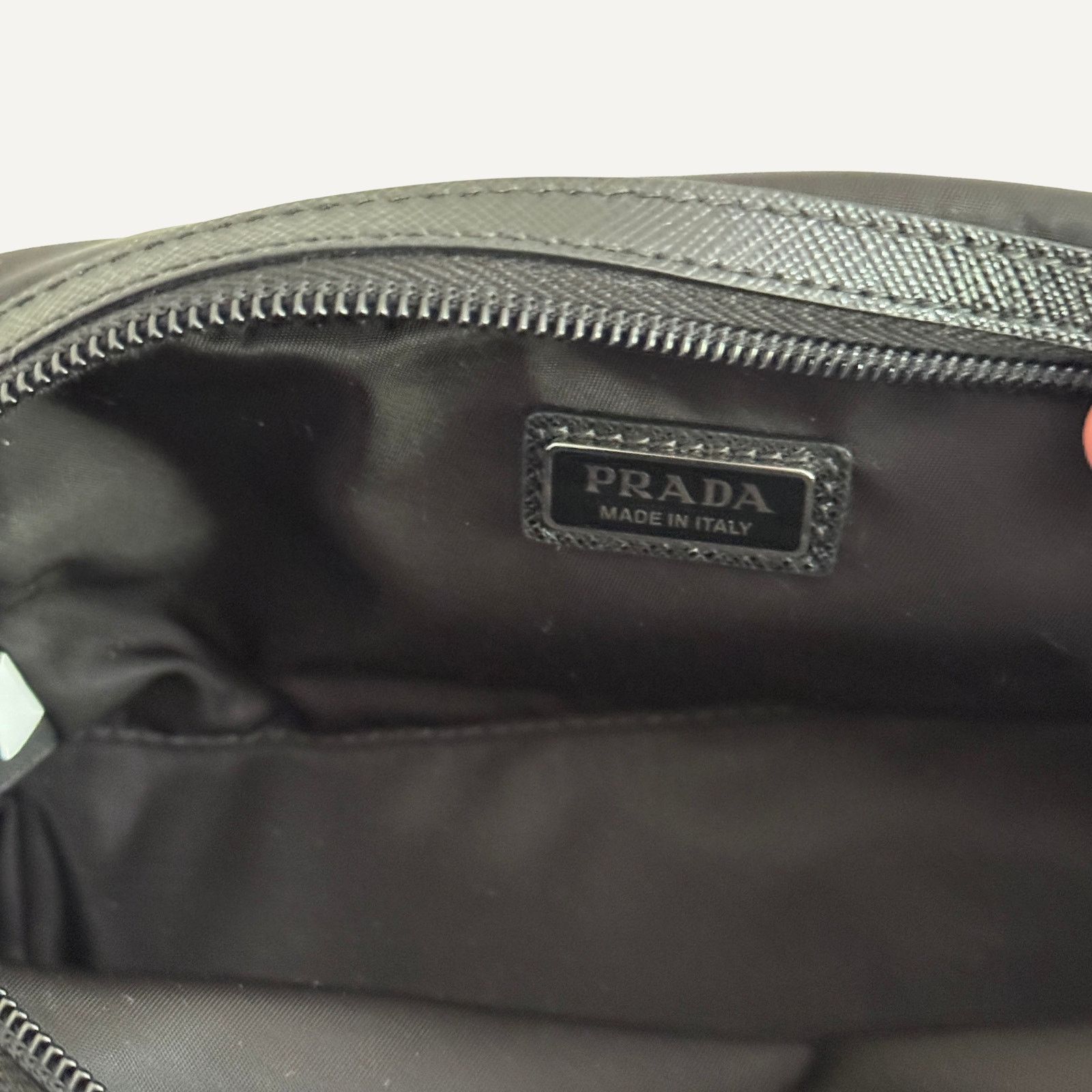 Prada Prada Re-Nylon Triangle Logo Toiletry Pouch Black Size ONE SIZE - 5 Thumbnail