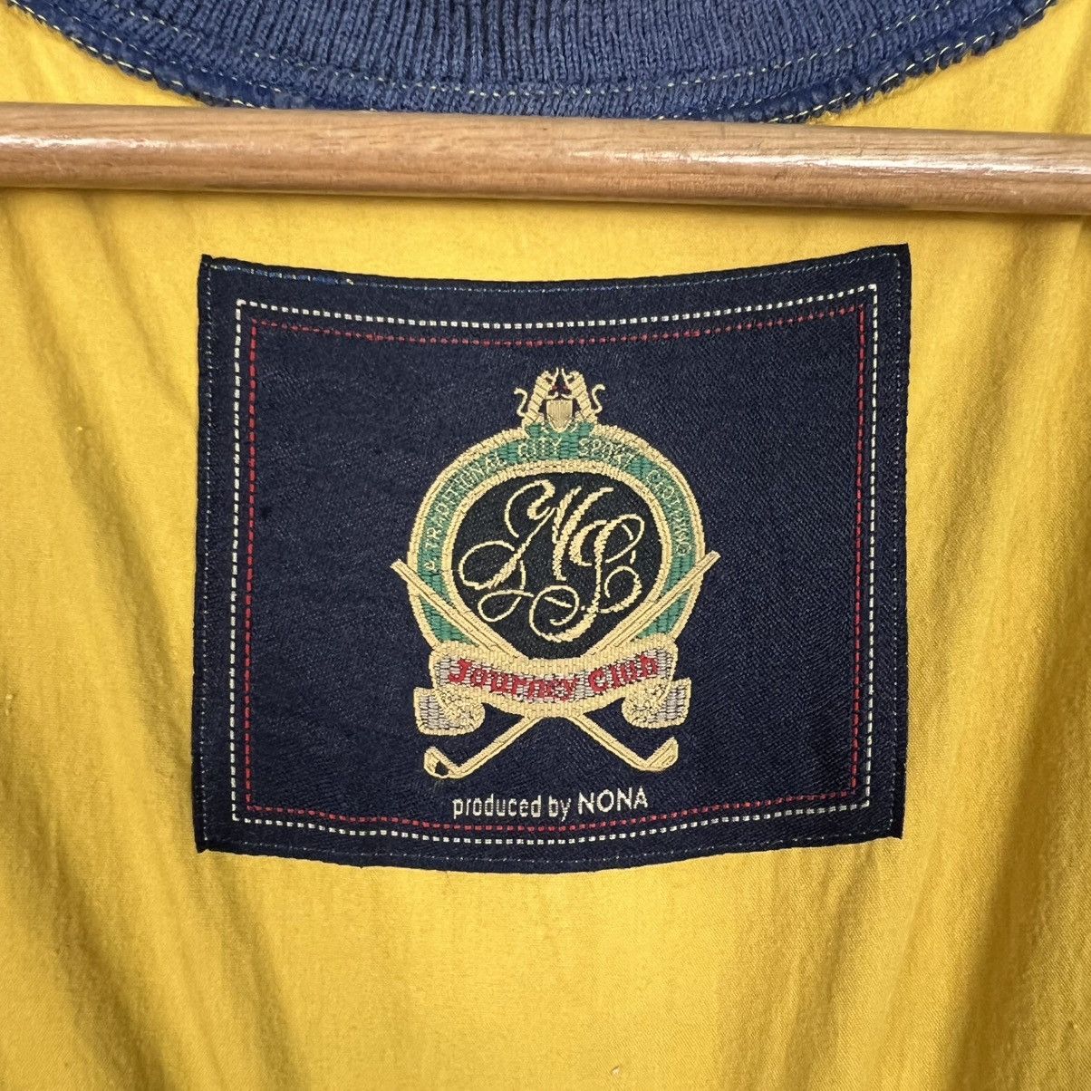 Vintage 90's NATIVE AMERICA INDIAN Yellow Bomber Jacket #4050-C184 Size US S / EU 44-46 / 1 - 14 Thumbnail