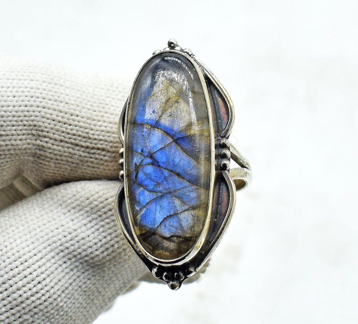 Handmade Labradorite 925 Silver Ring: Oval Gemstone Statement Jewelry Size ONE SIZE - 3 Thumbnail