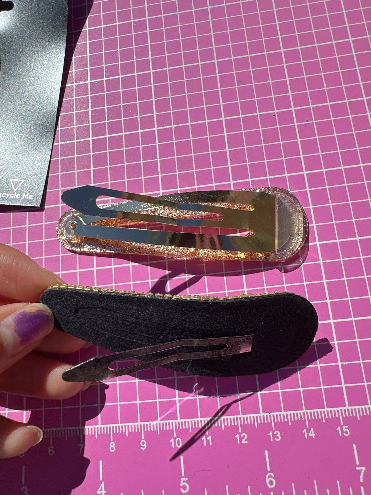 Guess Guess hair clips gold tone black velvet crystal logo paved Size ONE SIZE - 4 Thumbnail