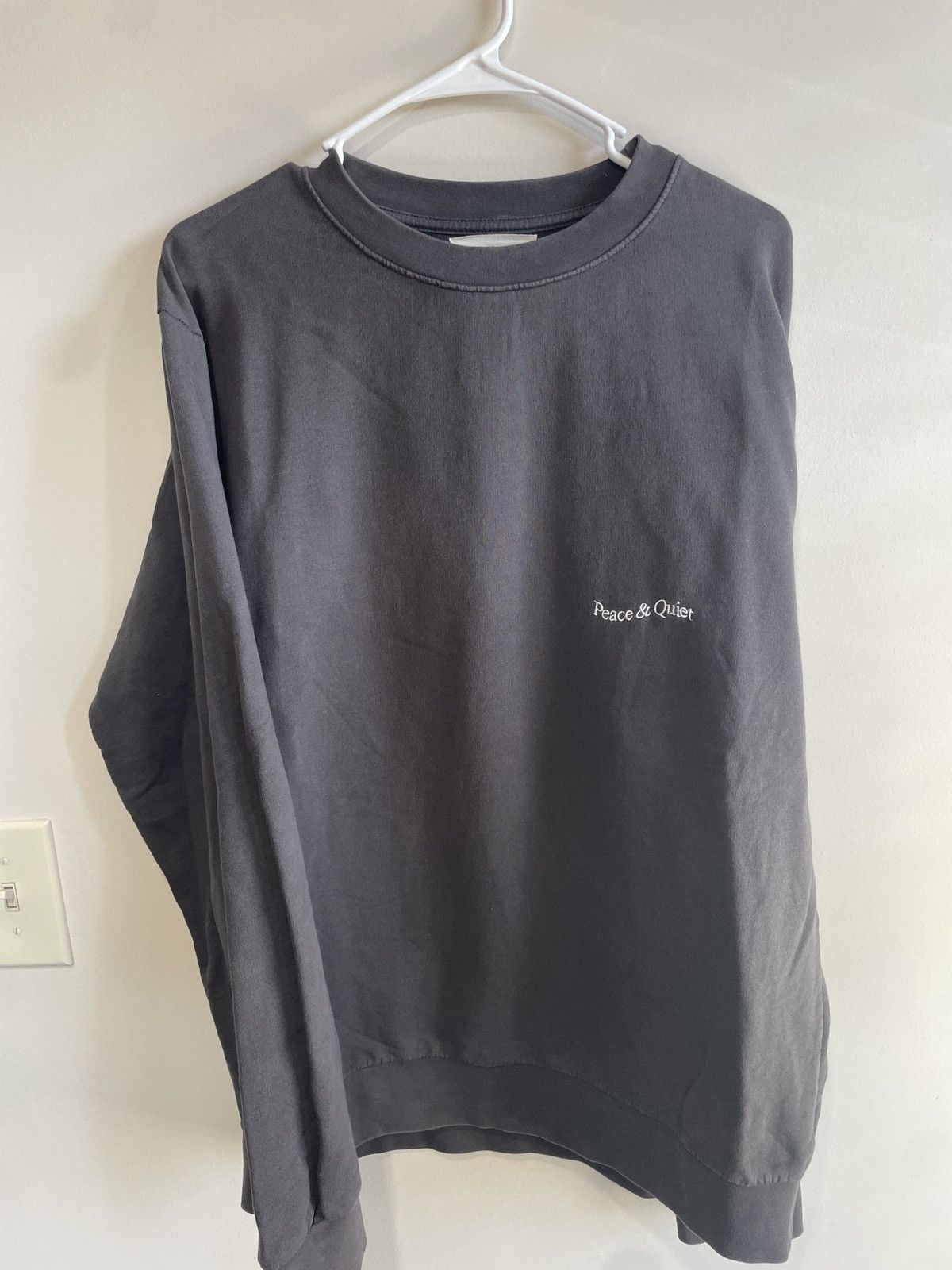 Museum of Peace and Quiet Museum Of Peace and Quiet Brown Wordmark Sweater Size US L / EU 52-54 / 3 - 1 Thumbnail
