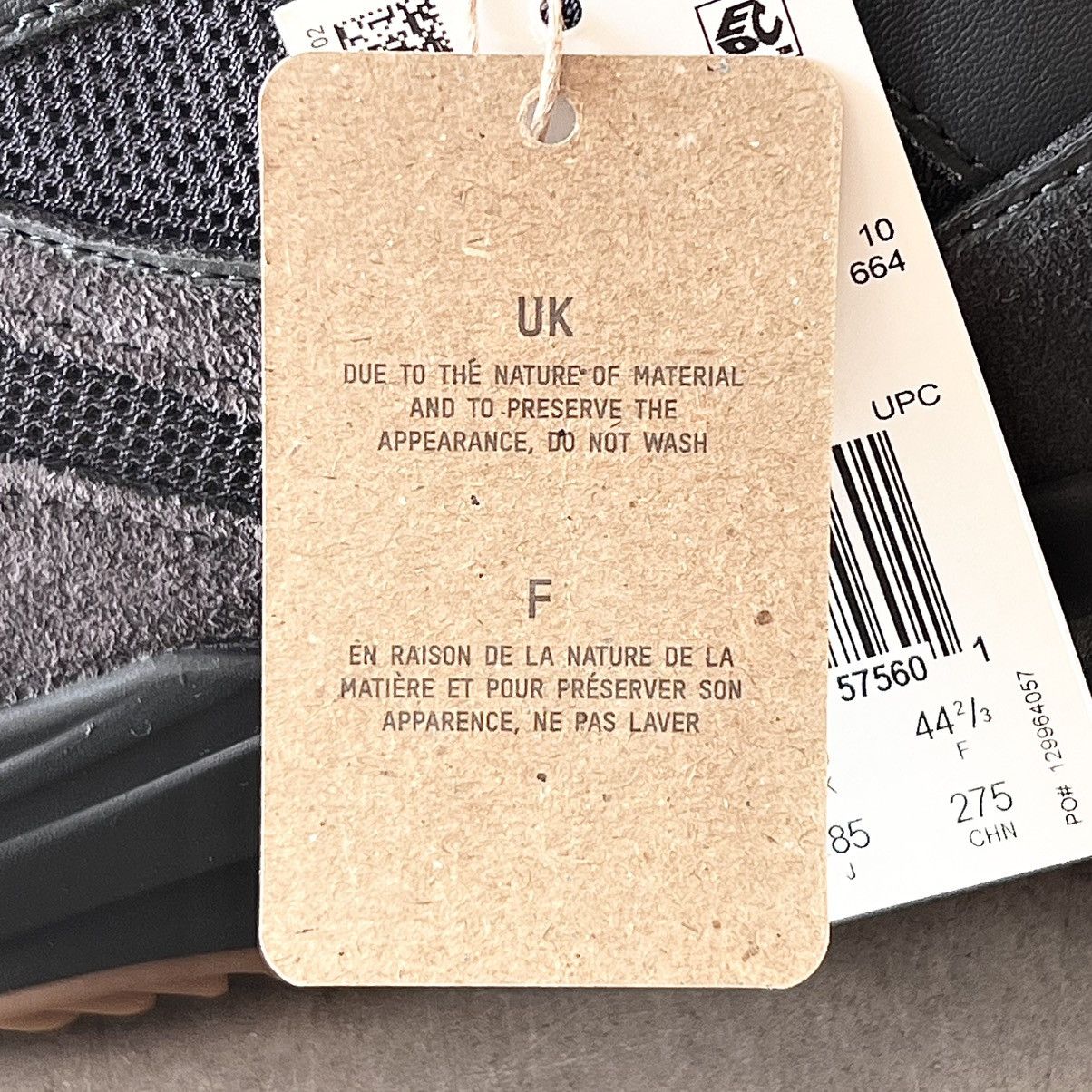 Adidas ⭐️DEADSTOCK 700v1 UTILITY BLK Size US 10.5 / EU 43-44 - 9 Thumbnail