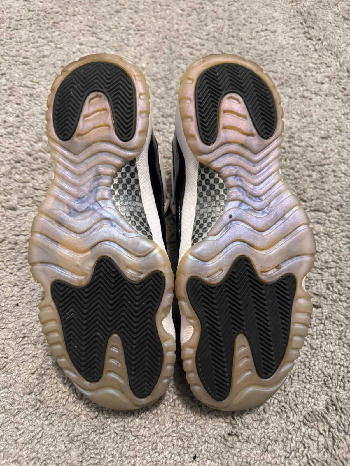 Jordan Brand Jordan 11 Retro Low Emerald Size US 11.5 / EU 44-45 - 11 Thumbnail