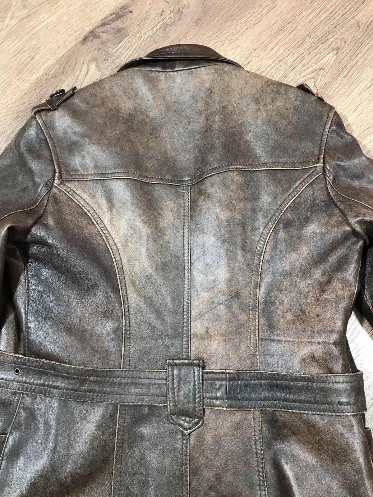 Vintage Vintage Distressed Leather Jacket Italy Size M / US 6-8 / IT 42-44 - 13 Thumbnail