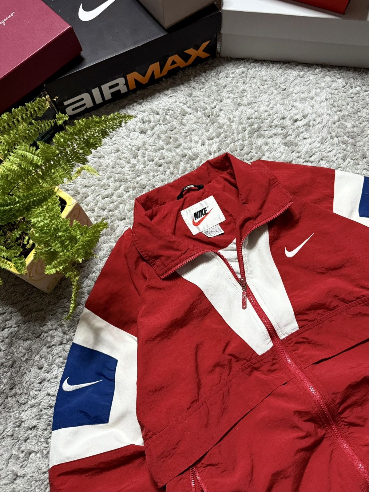 Nike 90s Nike Jacket Retro Vintage Logo Swoosh Streetwear Rare Size US M / EU 48-50 / 2 - 5 Thumbnail