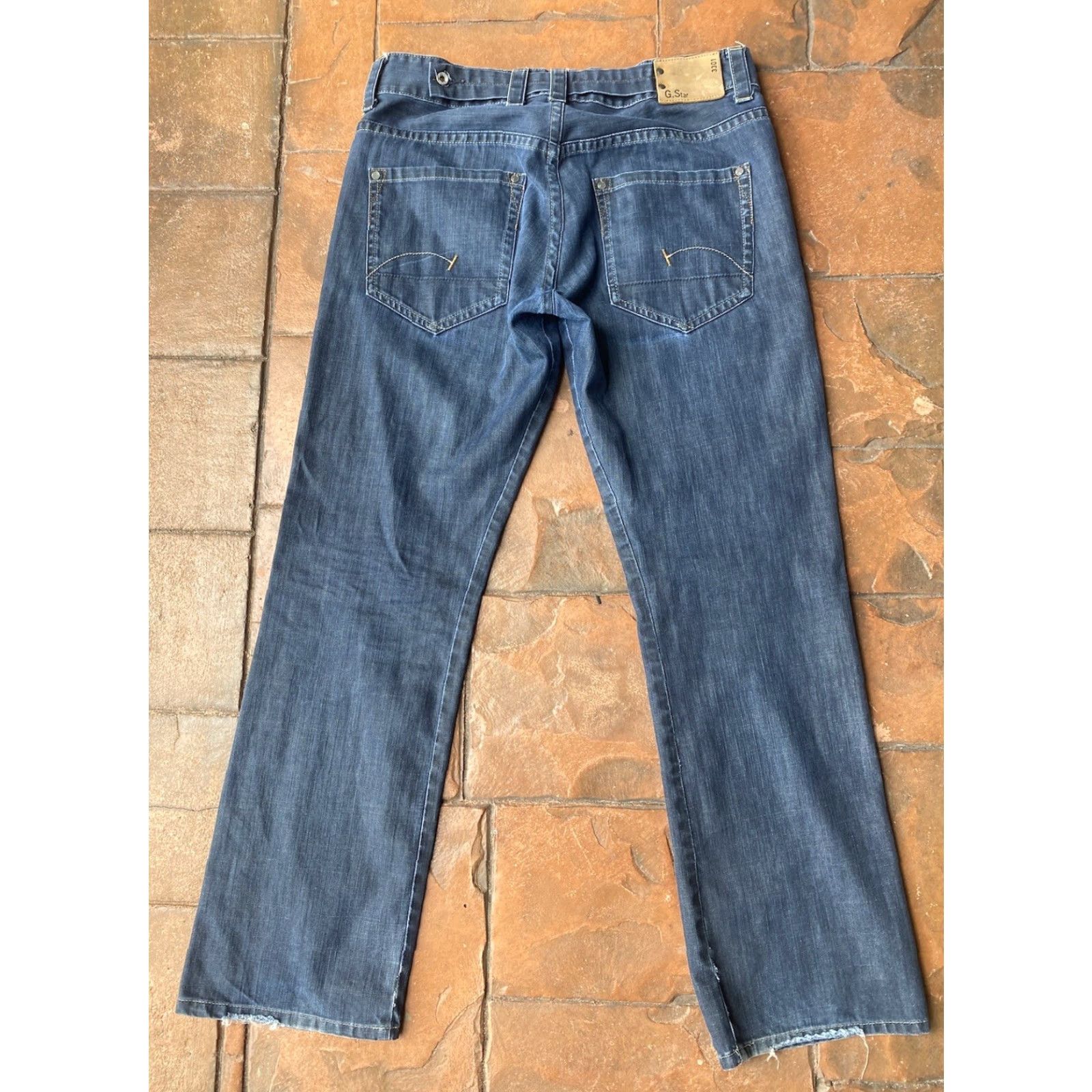 Vintage G Star Raw 3301 Jeans Men’s Straight Denim Blue Dark Wash 36 Button Fly 5-Pocket Regular Fit Size US 36 / EU 52 - 3 Thumbnail
