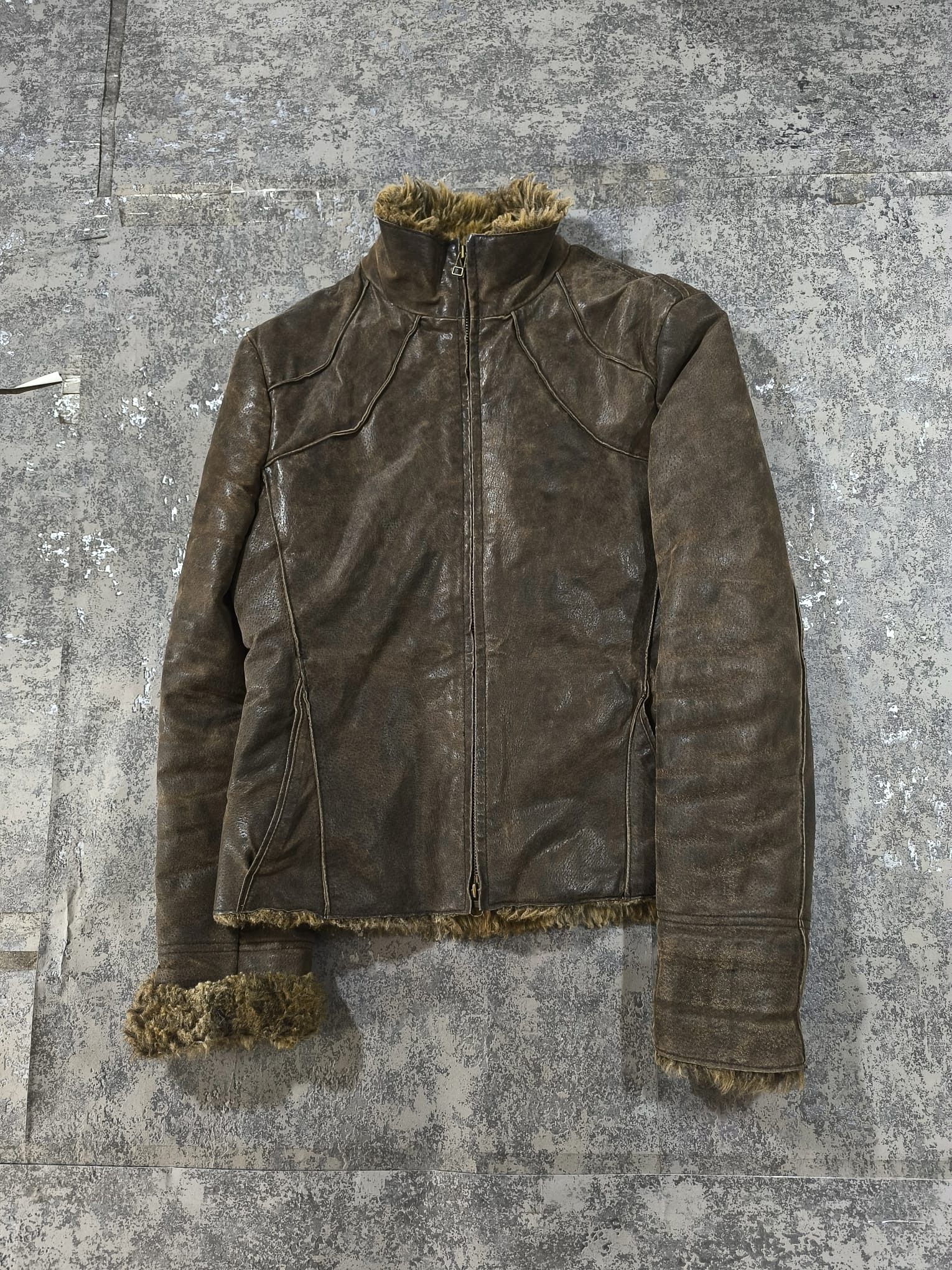 Genuine Leather moto highcollar distressed pigskin leather fauxfur jacket Size M / US 6-8 / IT 42-44 - 1 Thumbnail