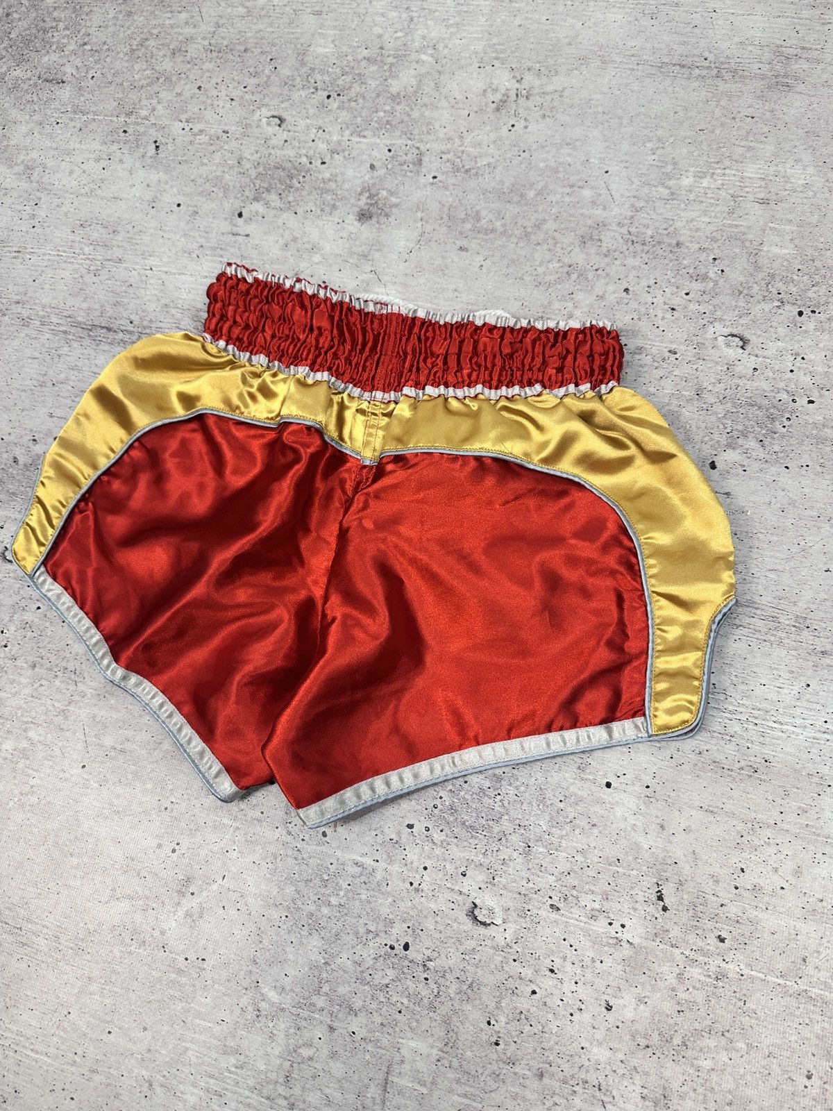 Other Combat Academy Muay Thai Boxing Shorts Satin Red/Gold Stars Size US 32 / EU 48 - 8 Thumbnail